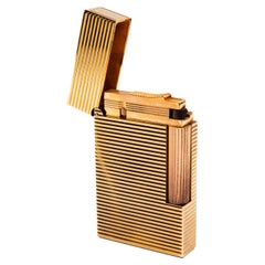 Vintage Gold Plated S.T. DUPONT Ligne 2 Regular Lighter 1990s