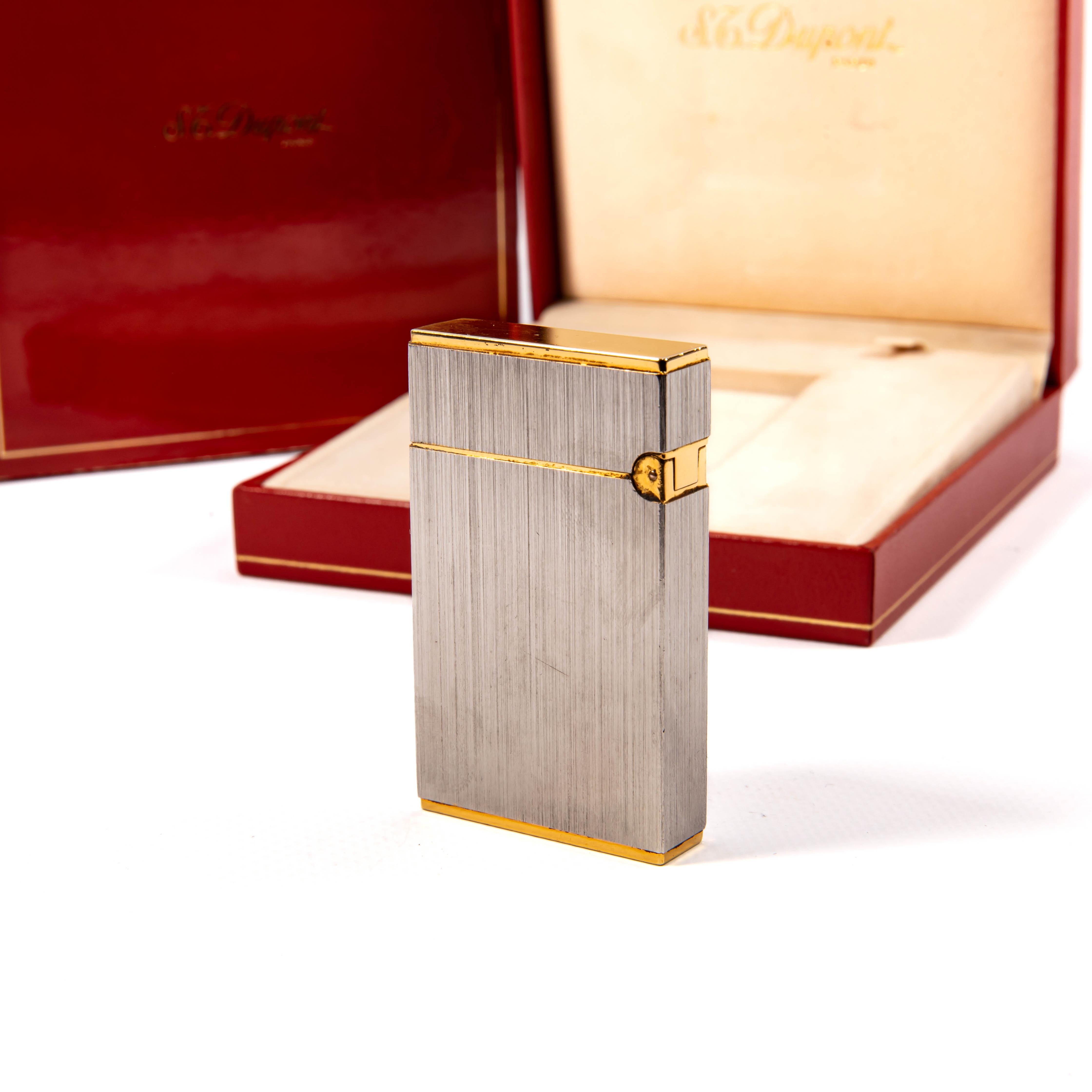 Vintage Gold Plated S.T. DUPONT Ligne 2 Regular Lighter Palladium in Box 1990s For Sale 2