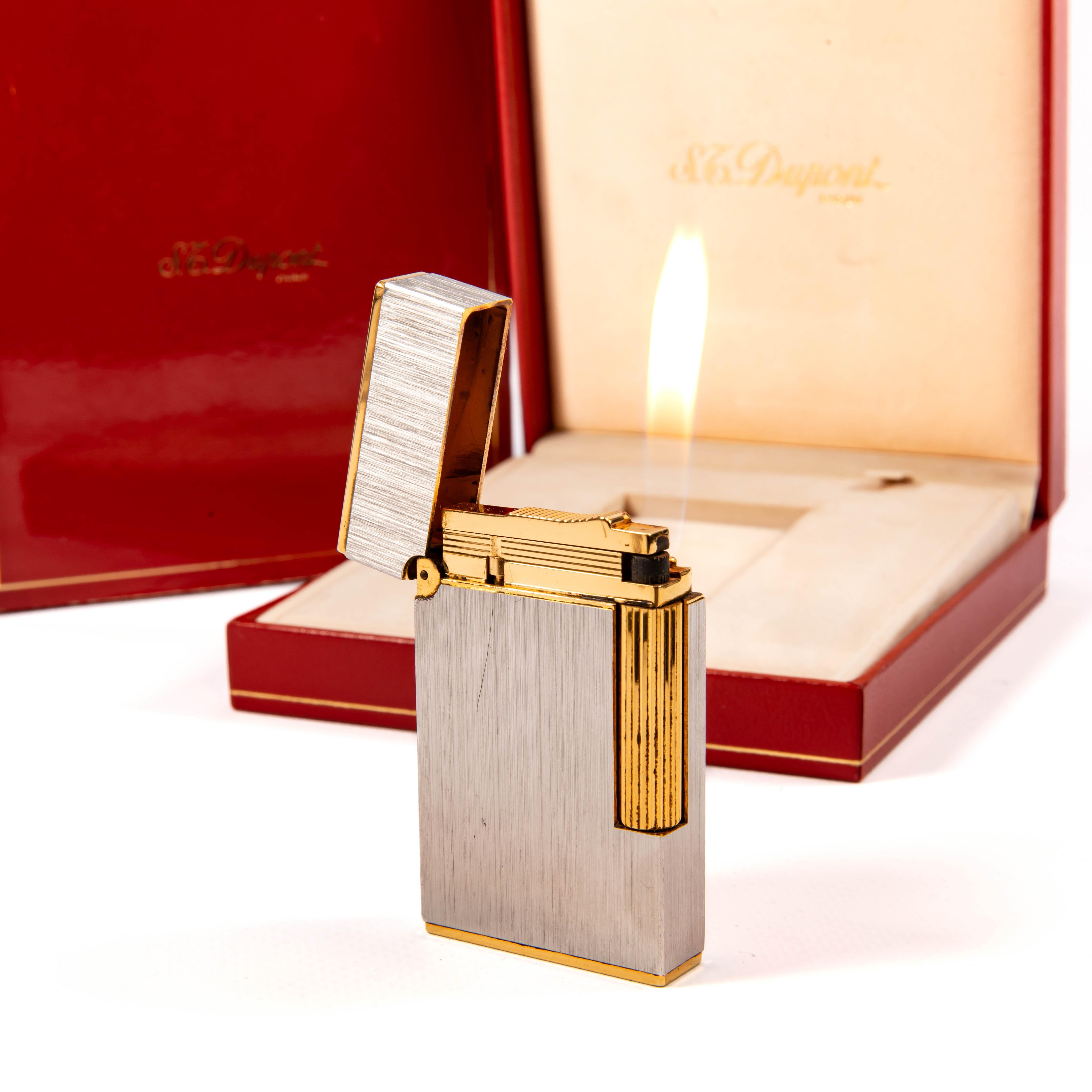 Vintage Gold Plated S.T. DUPONT Ligne 2 Regular Lighter Palladium in Box 1990s For Sale 3