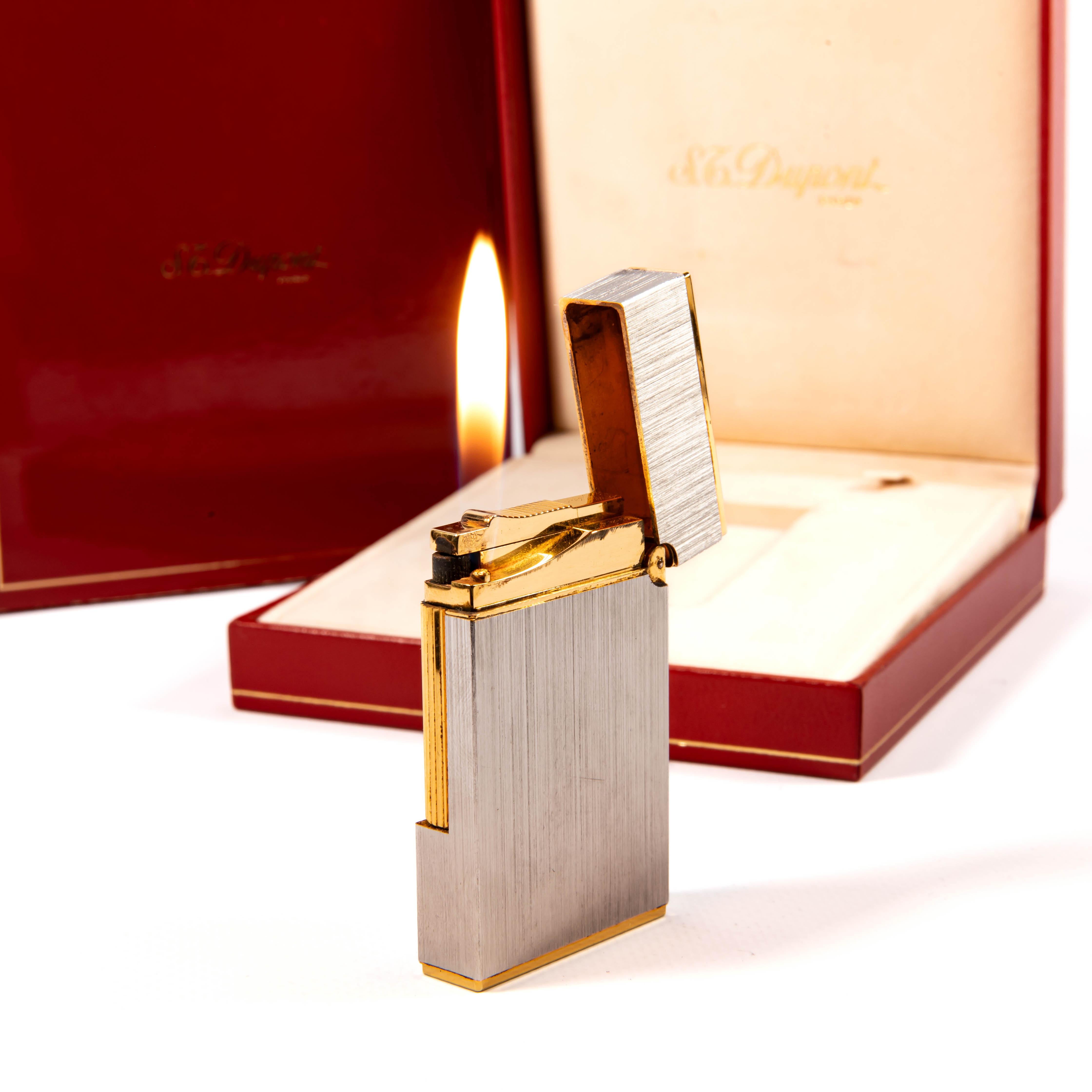 Vintage Gold Plated S.T. DUPONT Ligne 2 Regular Lighter Palladium in Box 1990s For Sale 4