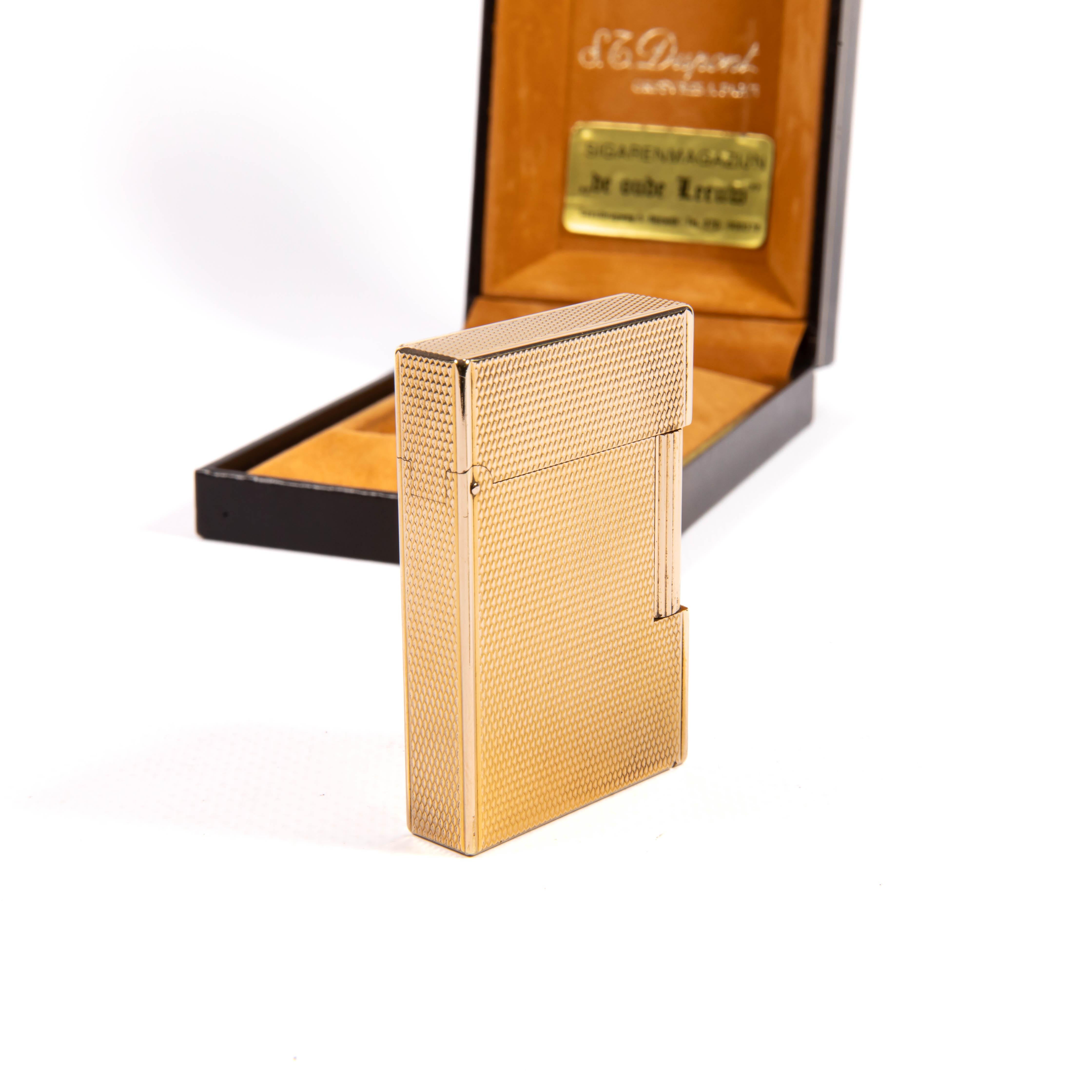 Vintage Gold Plated S.T. DUPONT Ligne 2 Small Lighter in Box 1990 en vente 2