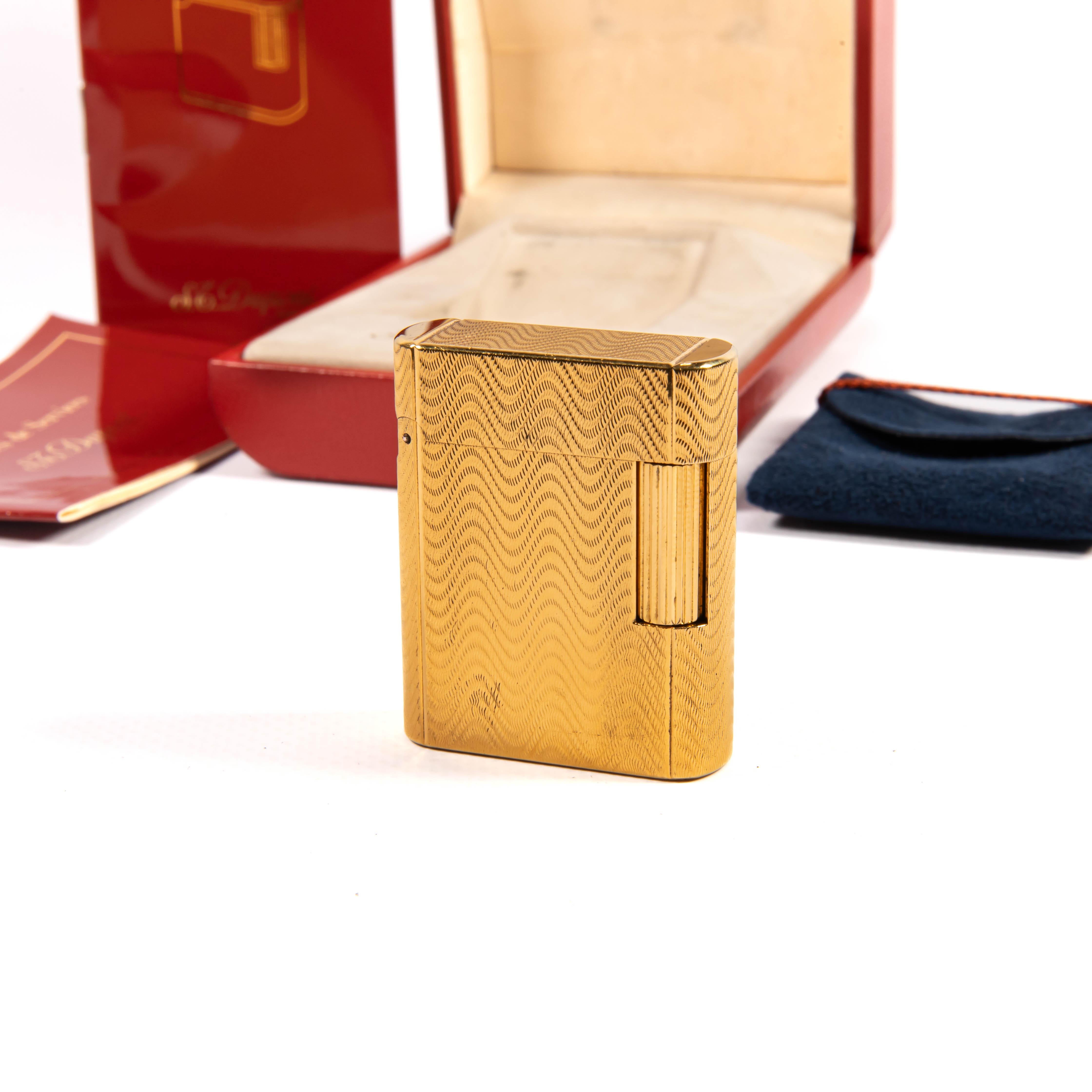 Vintage Gold Plated S.T. DUPONT Briquet Soubreny dans sa boîte 1990 Bon état - En vente à DELFT, NL