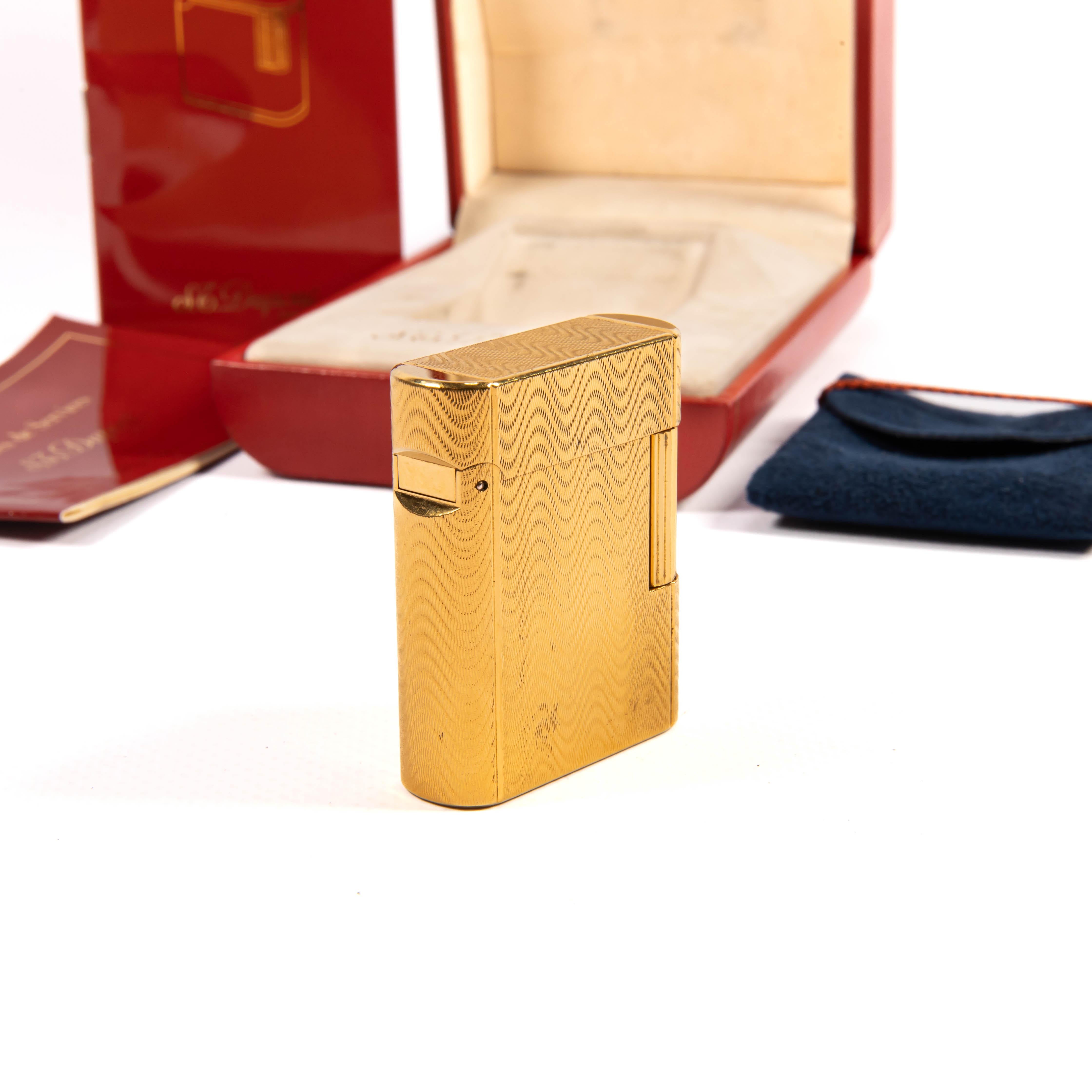 Vintage Gold Plated S.T. DUPONT Briquet Soubreny dans sa boîte 1990 en vente 2