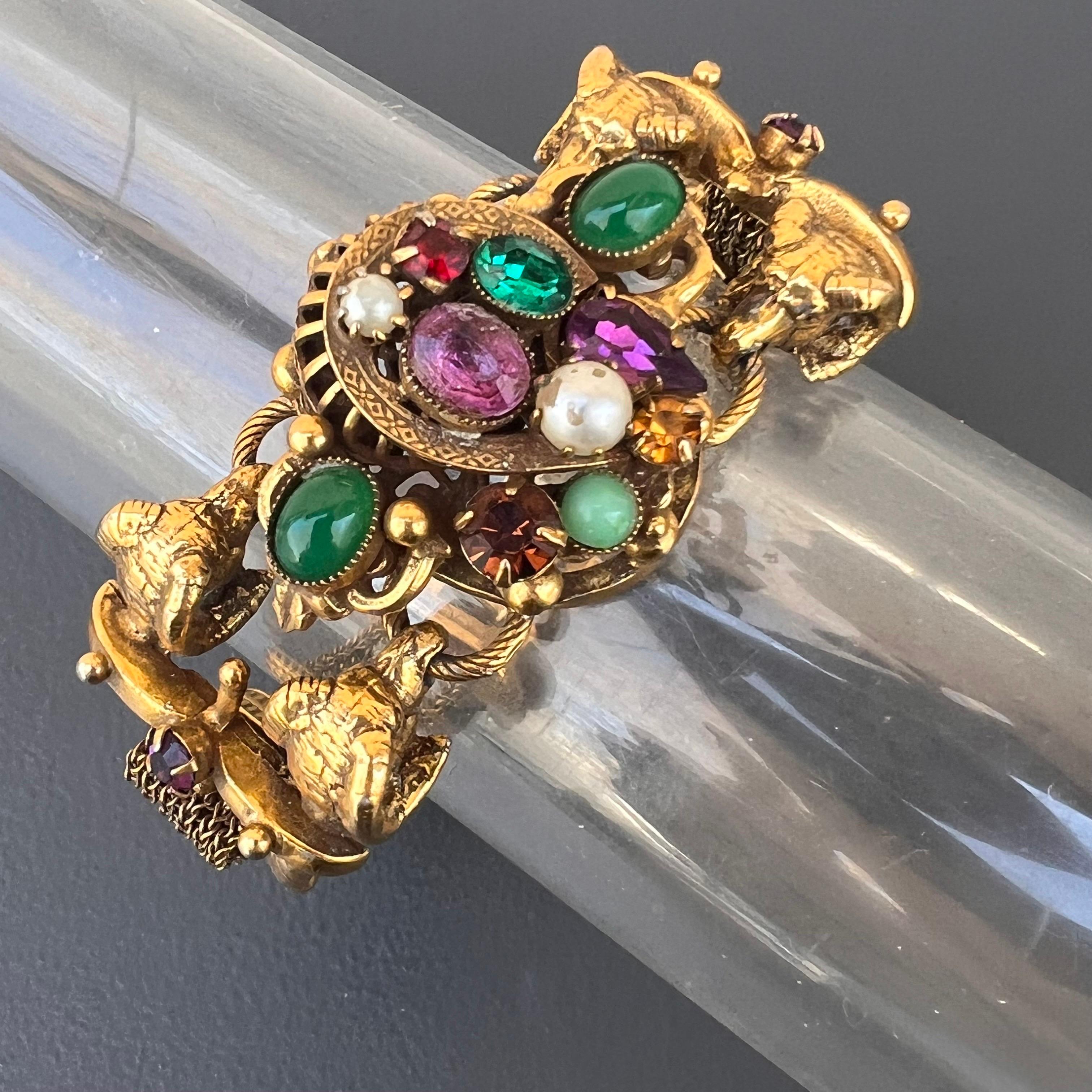 Vintage Gold Plated Unsigned Designer Statement Bracelet with Rams Head For Sale 10