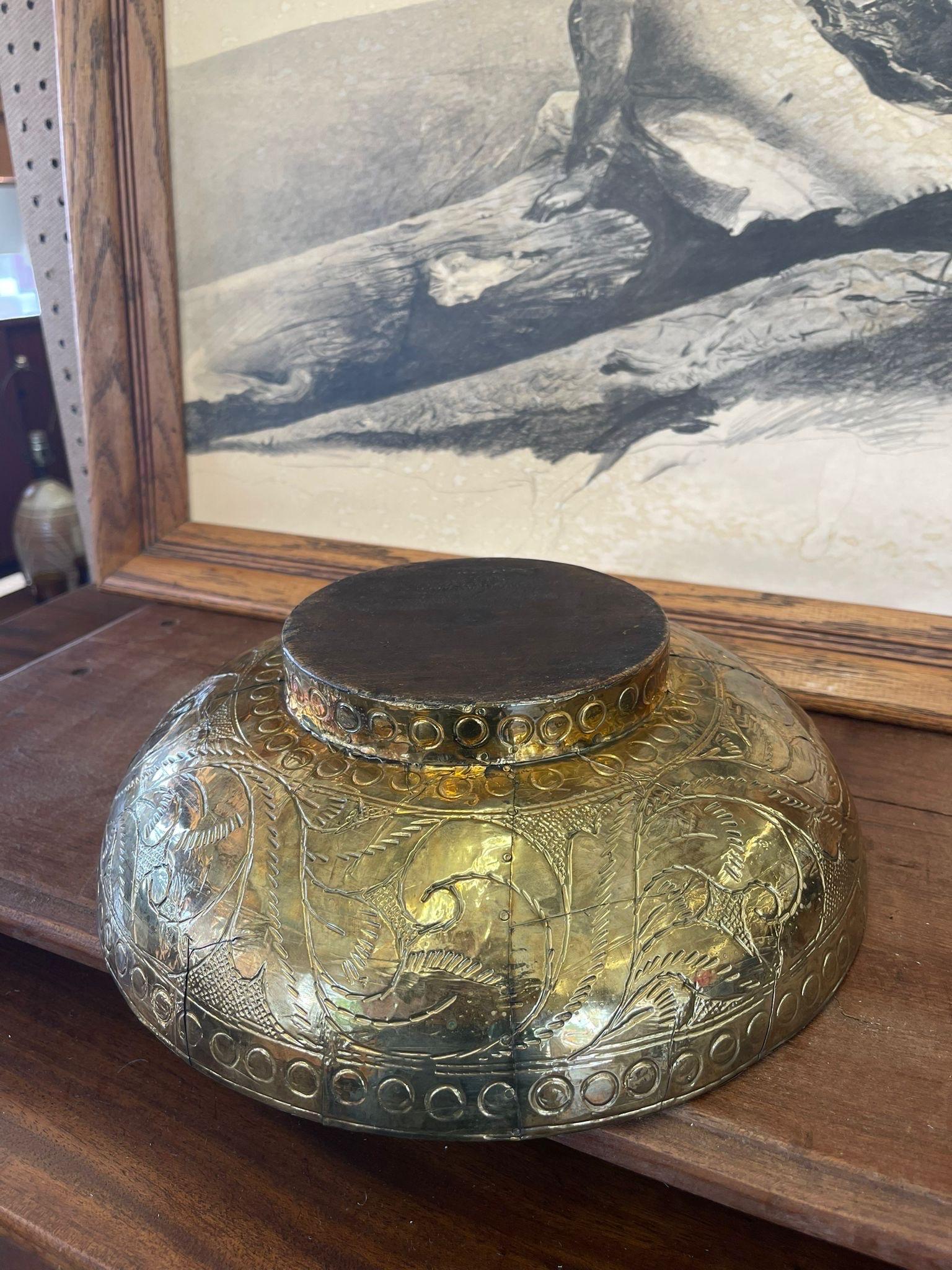 Vintage Gold Plated Wooden Decor Platter Swirl Motif For Sale 1