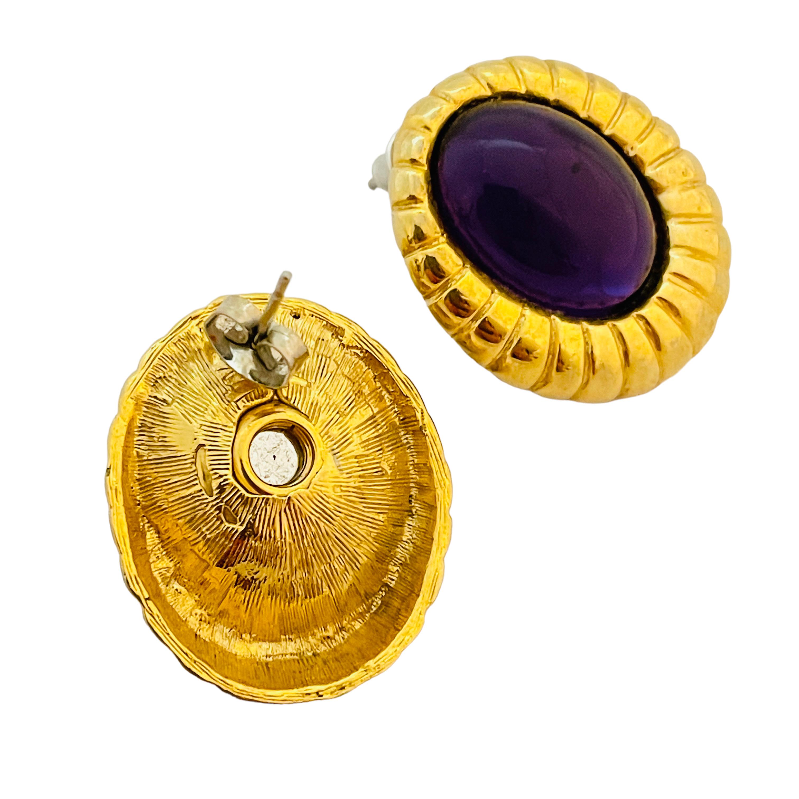 Vintage gold purple glass designer runway pierced earrings In Good Condition For Sale In Palos Hills, IL
