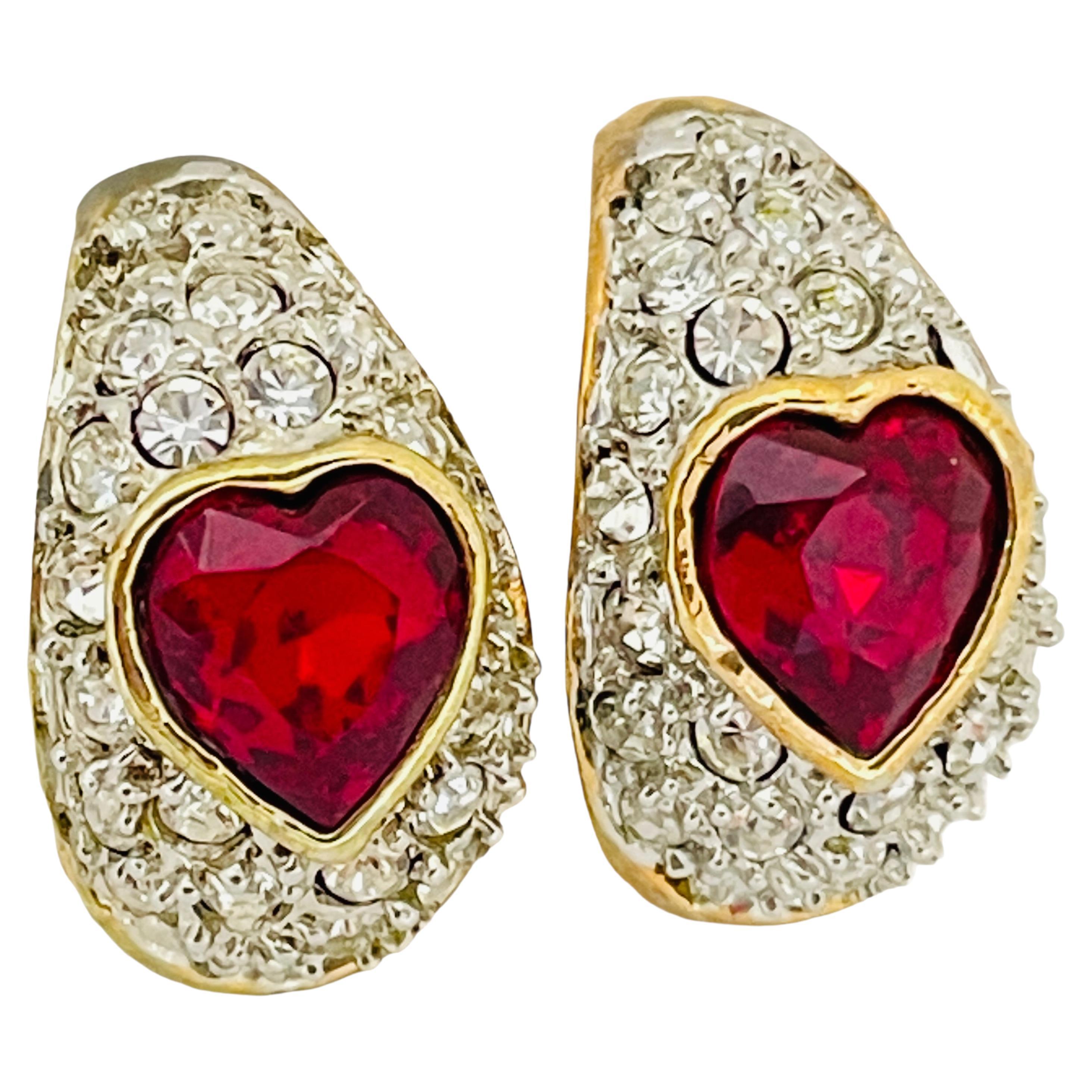 Vintage gold red rhinestone heart designer runway clip on earrings For Sale