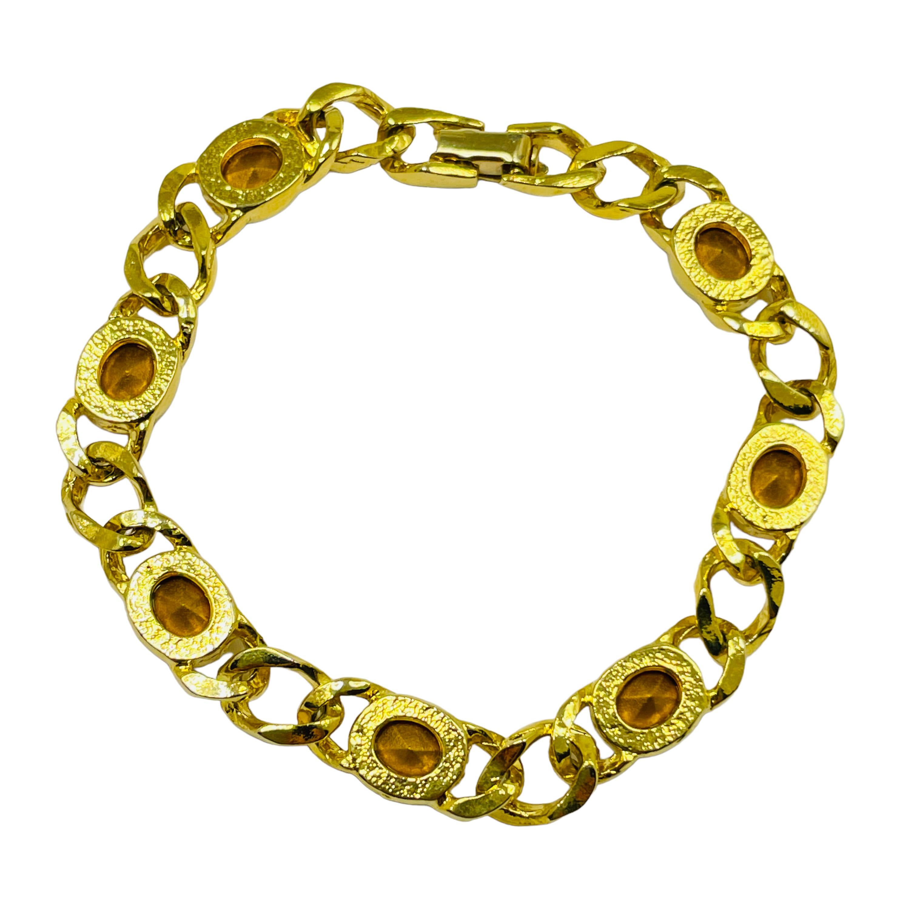Vintage gold rhinestone designer runway bracelet In Good Condition For Sale In Palos Hills, IL
