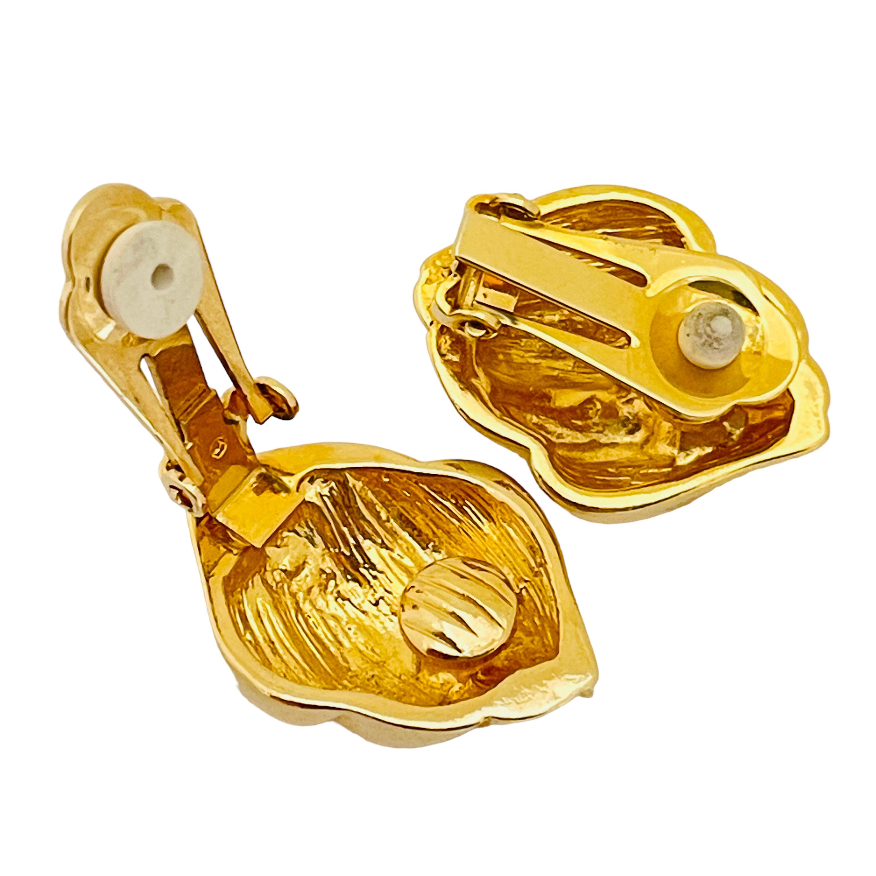 Vintage gold rhinestone designer runway clip on earrings  In Excellent Condition For Sale In Palos Hills, IL