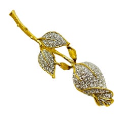 Vintage gold rhinestone flower designer brooch