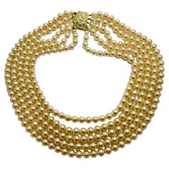 Collier vintage en strass doré et perles de créateurs de mode