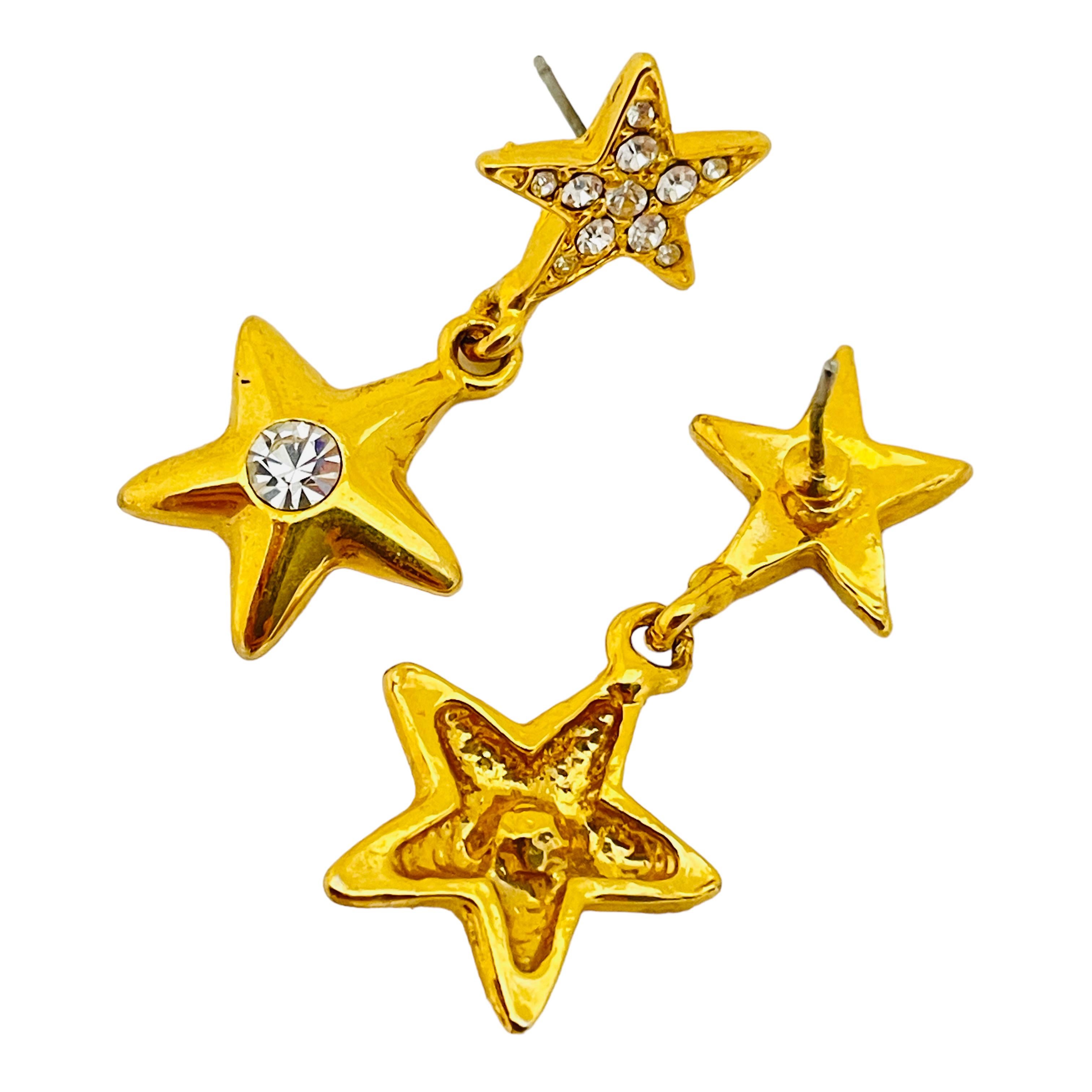 Vintage gold rhinestone star designer runway earrings  In Excellent Condition For Sale In Palos Hills, IL