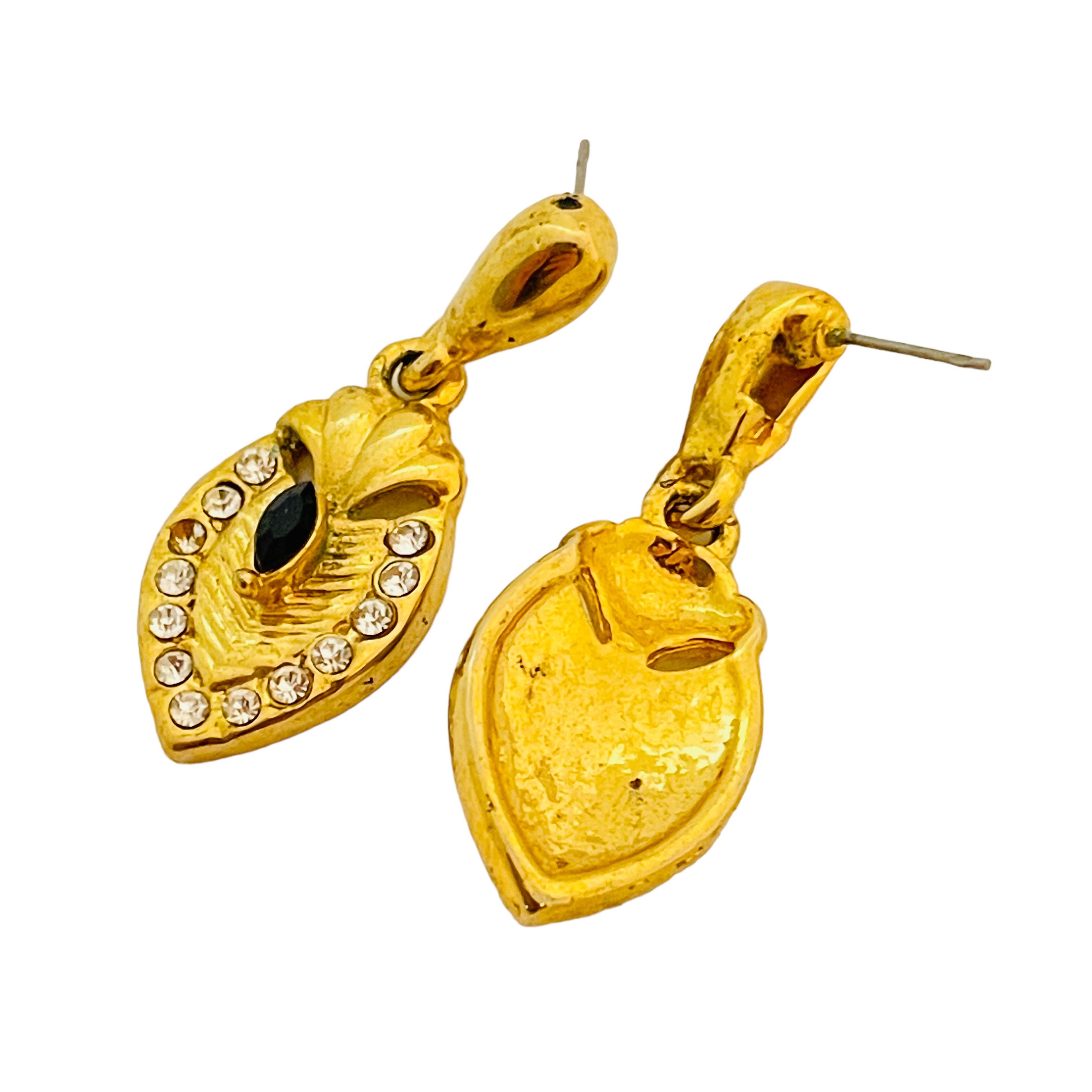 Vintage gold rhinestones dangle designer runway pierced earrings In Good Condition For Sale In Palos Hills, IL