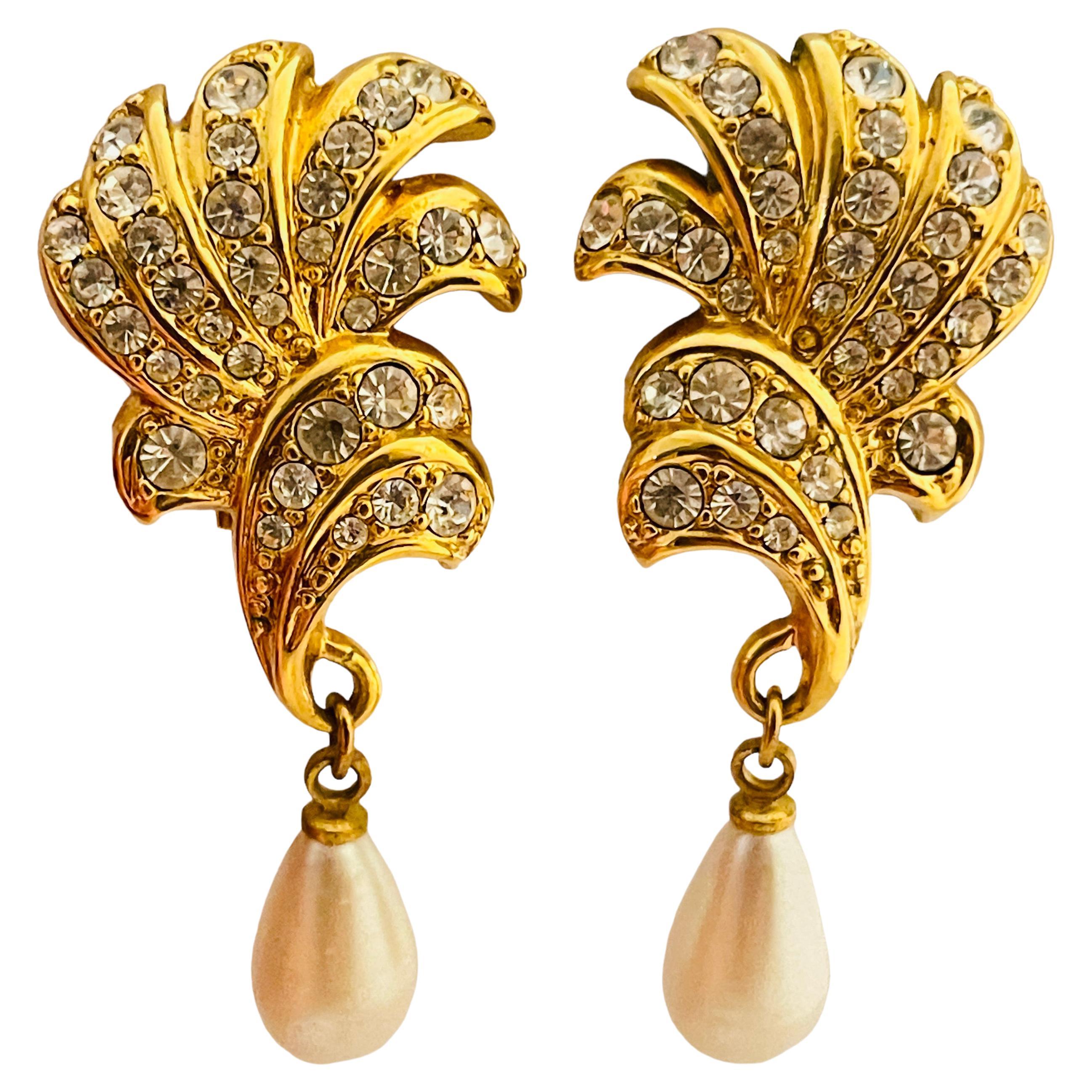 Vintage gold rhinestones dangle pearl designer runway clip on earrings