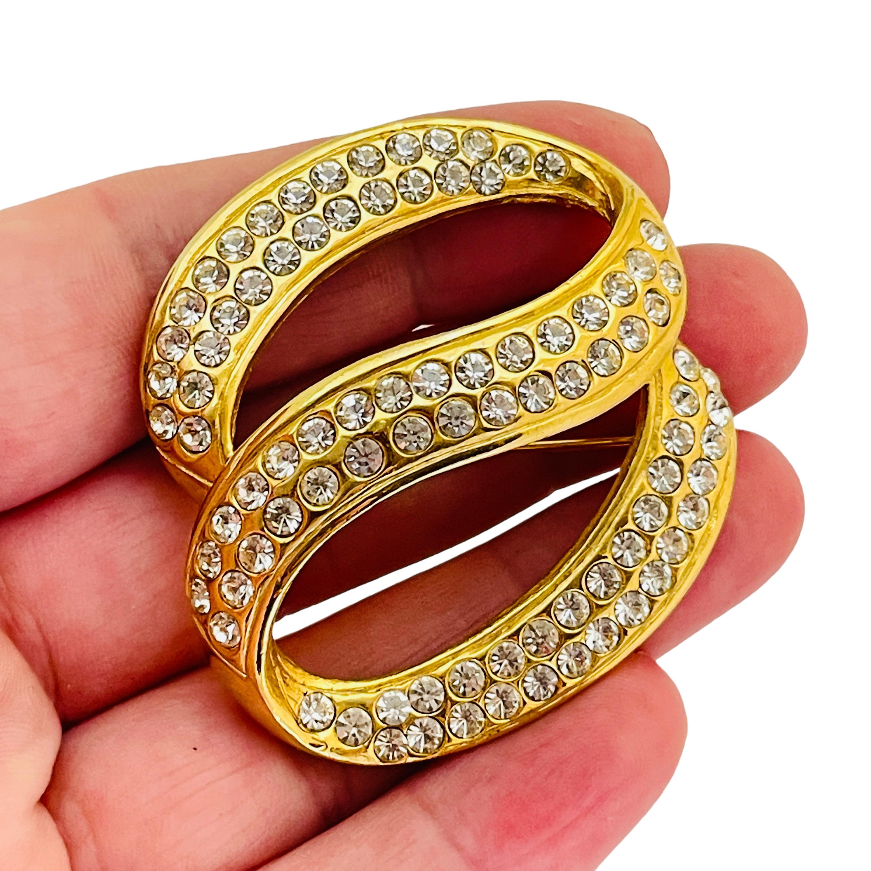 Women's Vintage gold rhinestones designer runway brooch For Sale