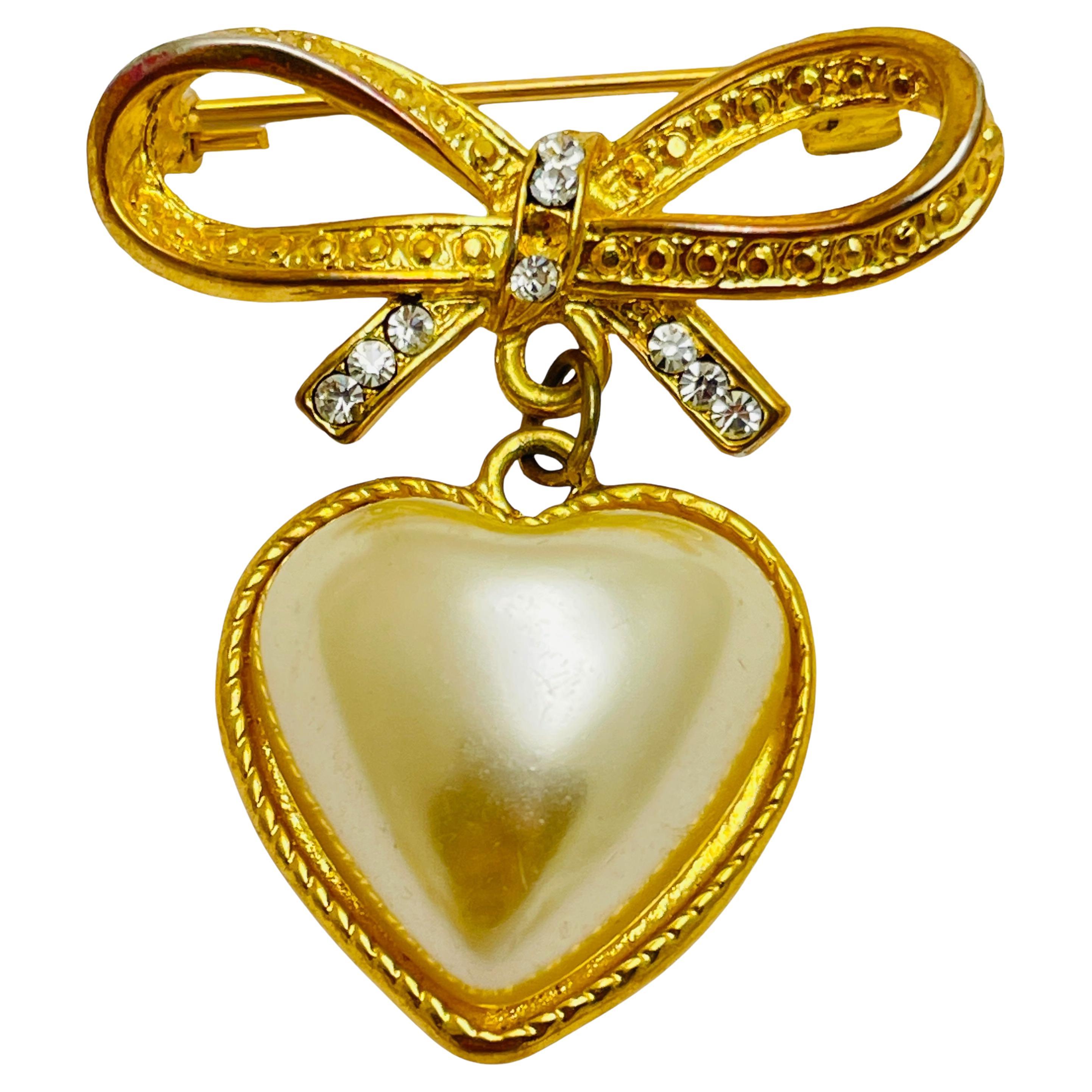 Vintage gold rhinestones pearl dangle heart bow designer brooch