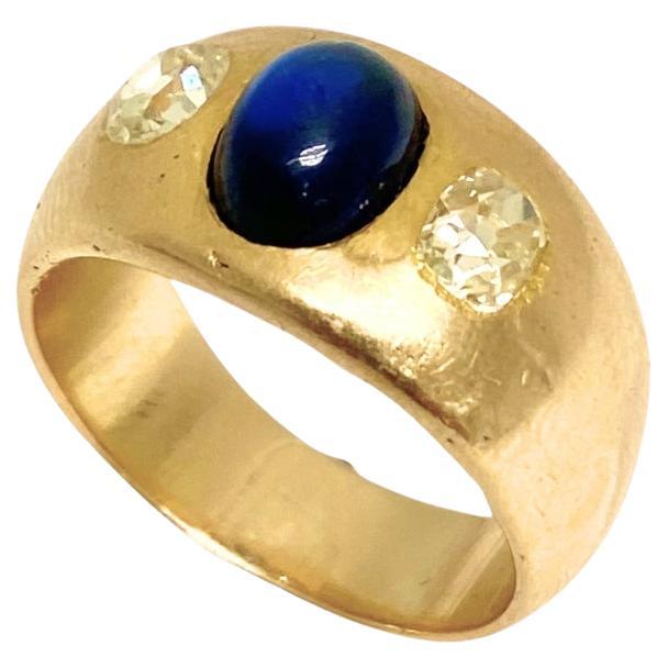 Anello d'oro vintage a tre pietre con fascia francese in vendita 5