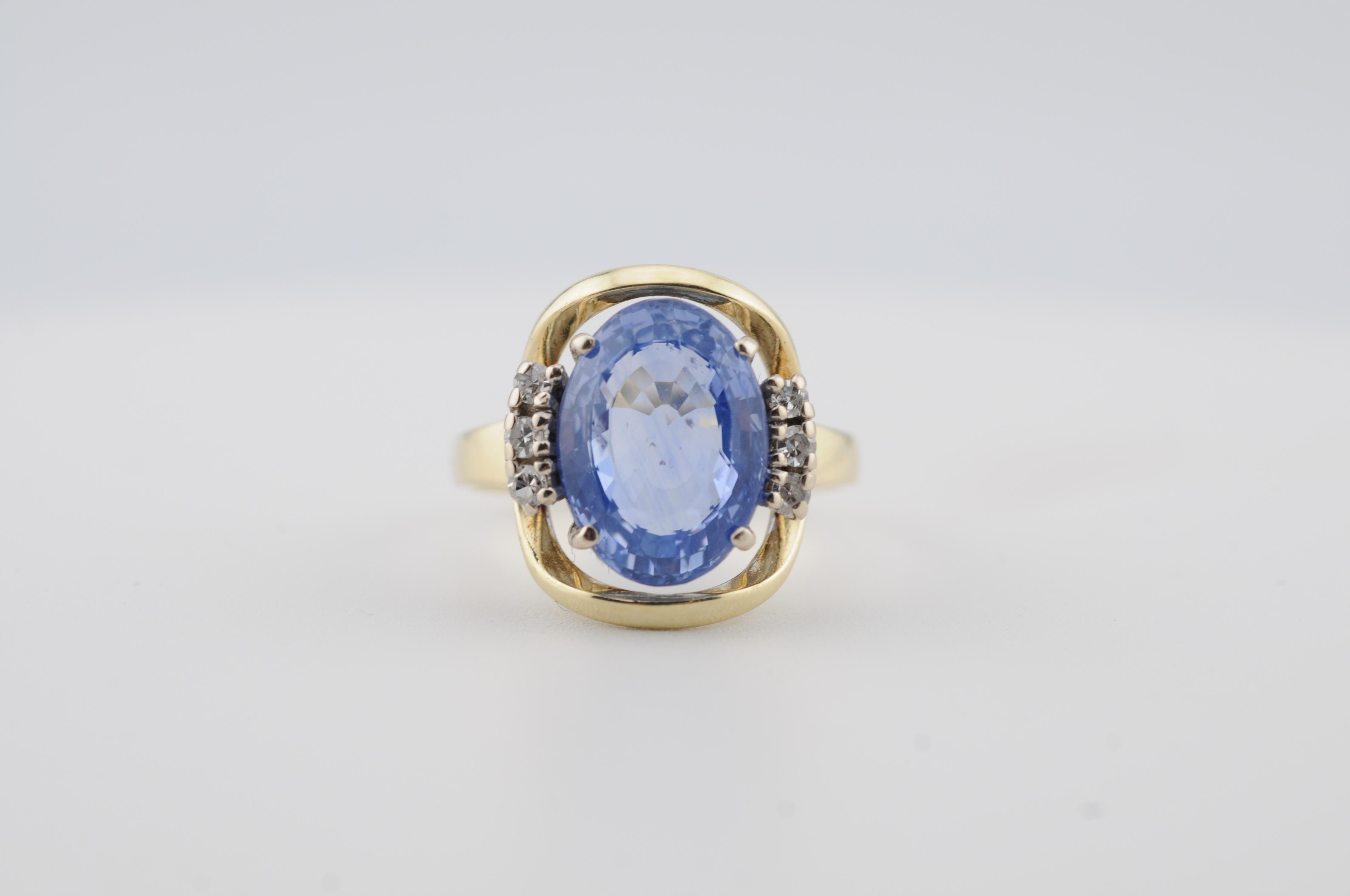 Vintage Gold Ring with 7.18ct Blue Ceylon Sapphire no heat 1