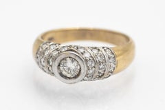 Vintage gold ring with diamonds, Poland, late XX century.