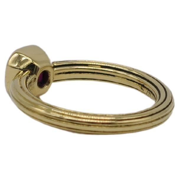 Women's or Men's vintage 18k gold ring with ruby For Sale
