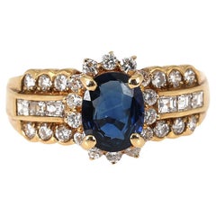 Anillo vintage de oro con zafiro y diamantes, Escandinavia, 2ª mitad del siglo XX