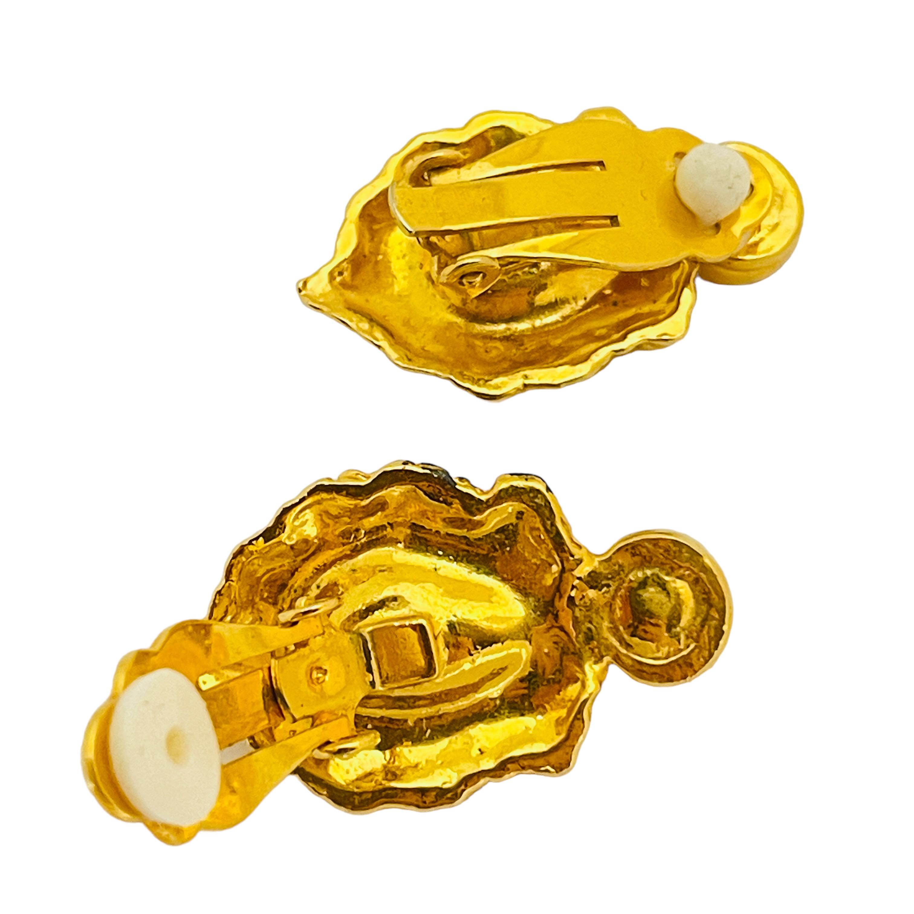 Pendientes de clip vintage de oro rubí rojo cristal de diseño de pasarela en Bueno estado para la venta en Palos Hills, IL