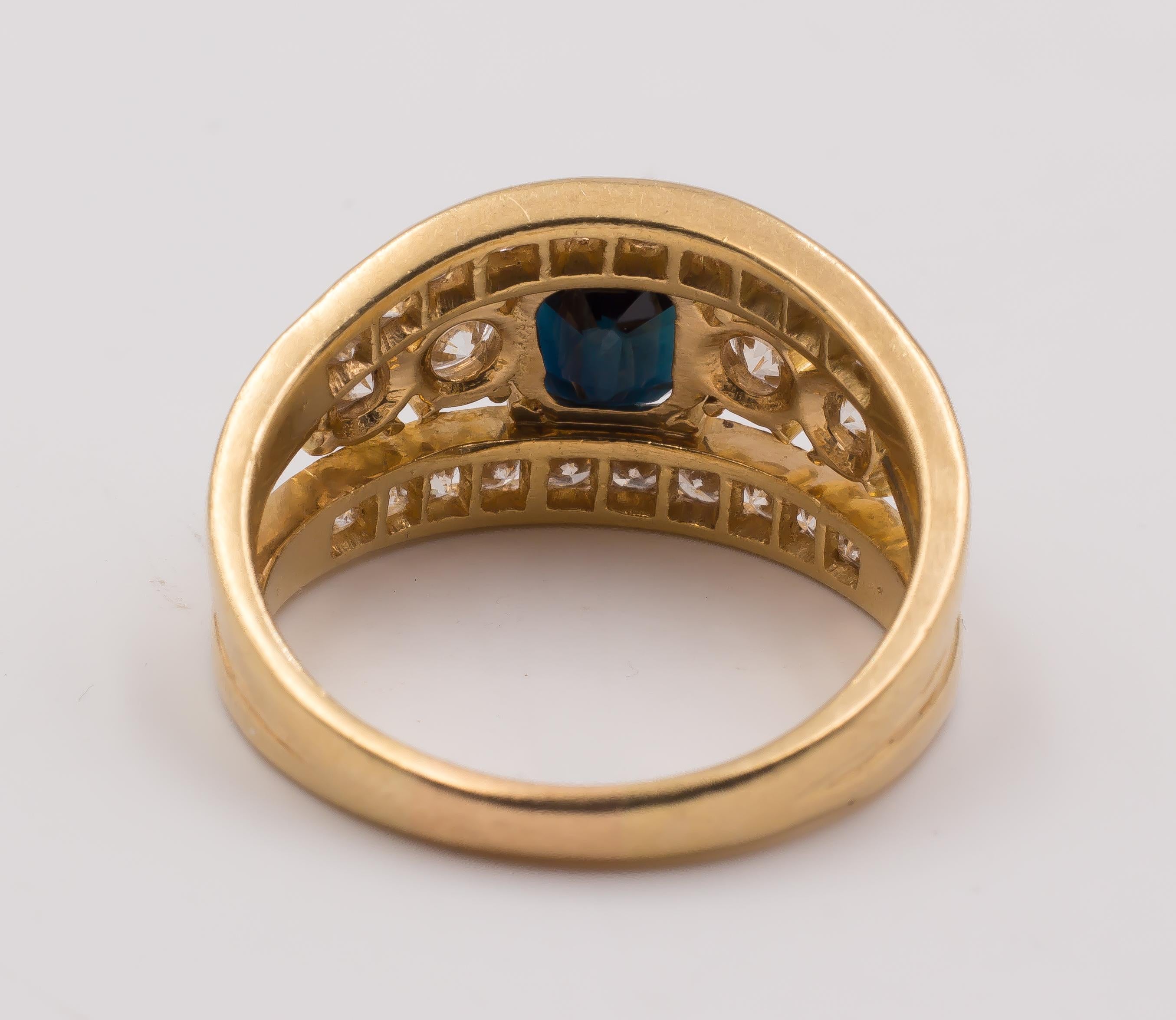 Round Cut Vintage Gold, Sapphire and 1.5 Carat Diamond Ring, 1950s For Sale
