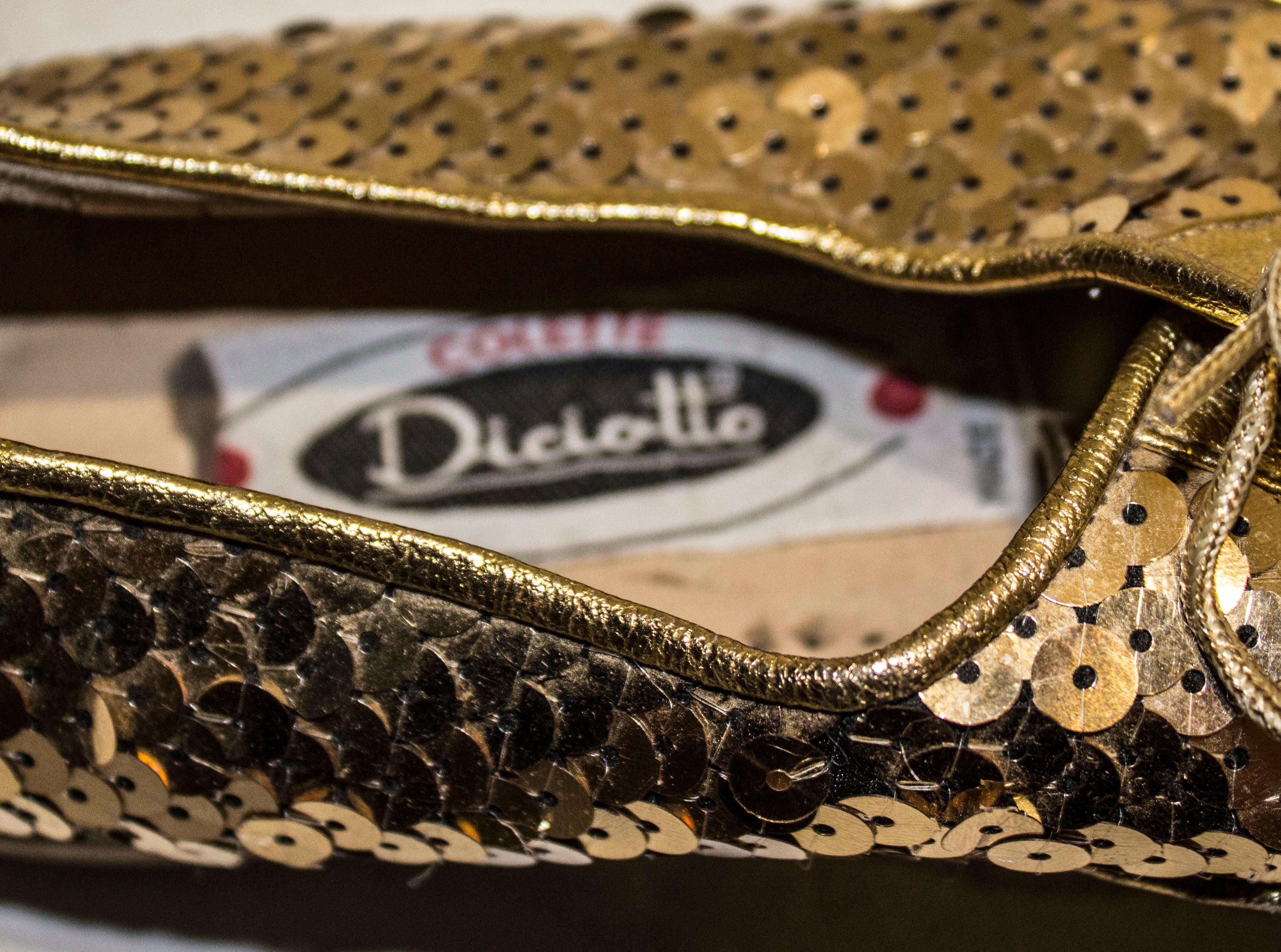 Escarpins vintage à paillettes dorées Colette Diciotto Bon état - En vente à London, GB