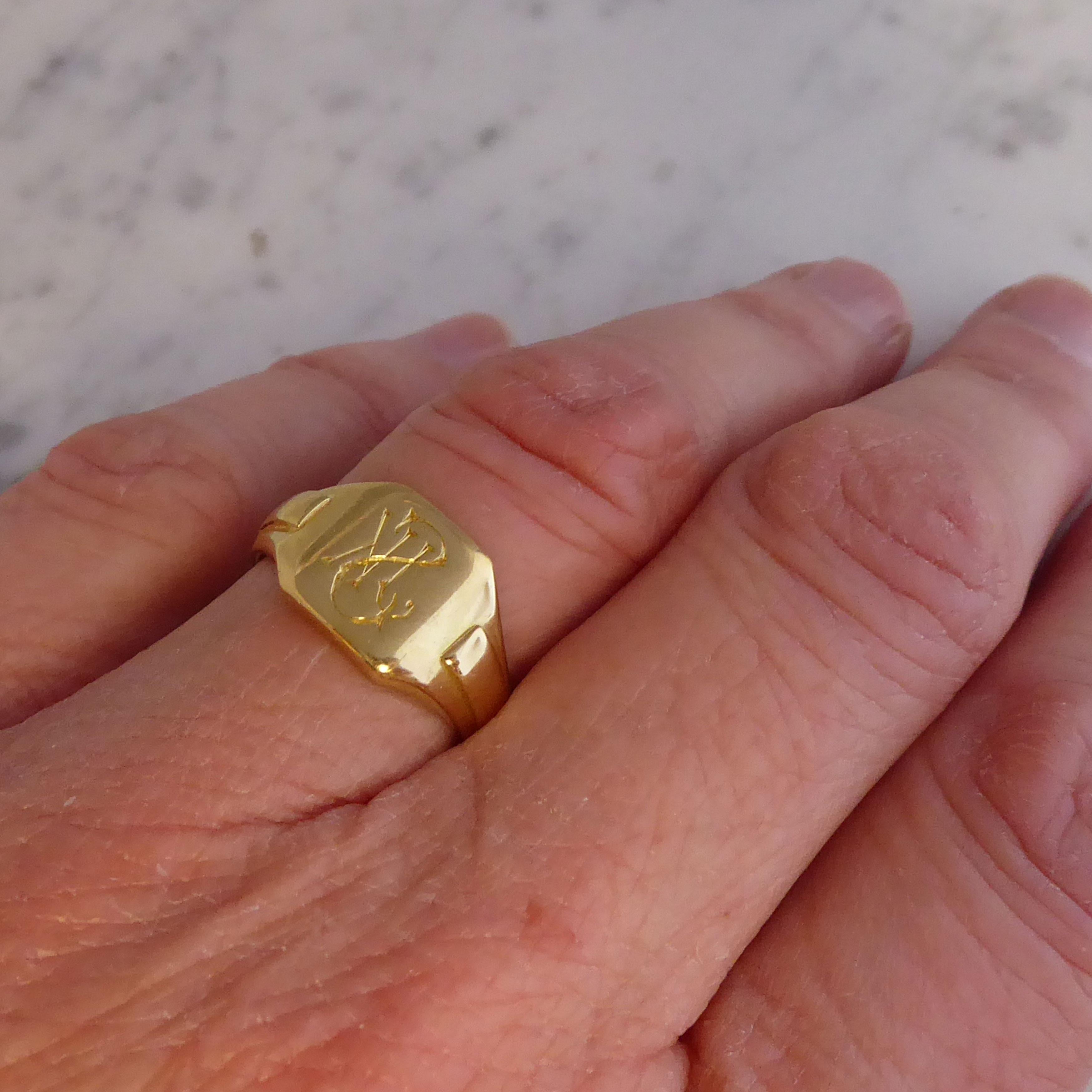 Vintage Gold Signet Ring, Initialled Engraved Seal, 18 Carat, Birmingham 1935 2