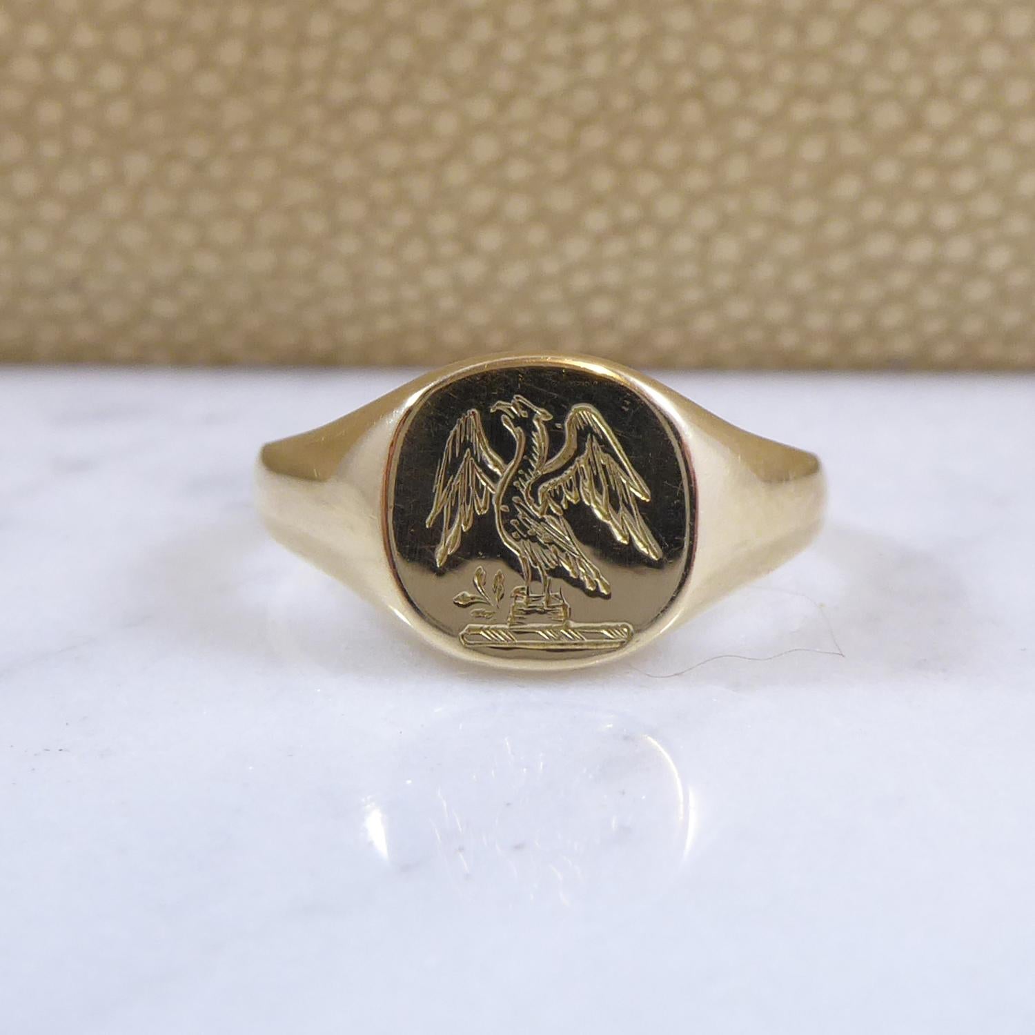 gold crest ring