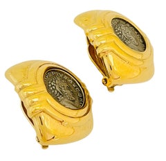 Designer Laufsteg-Ohrclips aus Gold und Silber aus Münzen