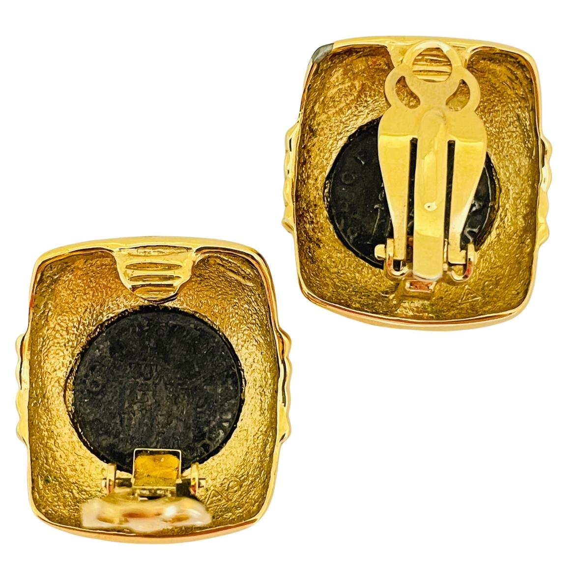 Boucles d'oreilles à clip vintage de créateur de défilé en or et argent Pour femmes en vente