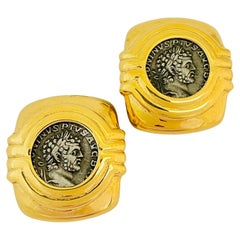 Designer Laufsteg-Ohrclips aus Gold und Silber aus Münzen