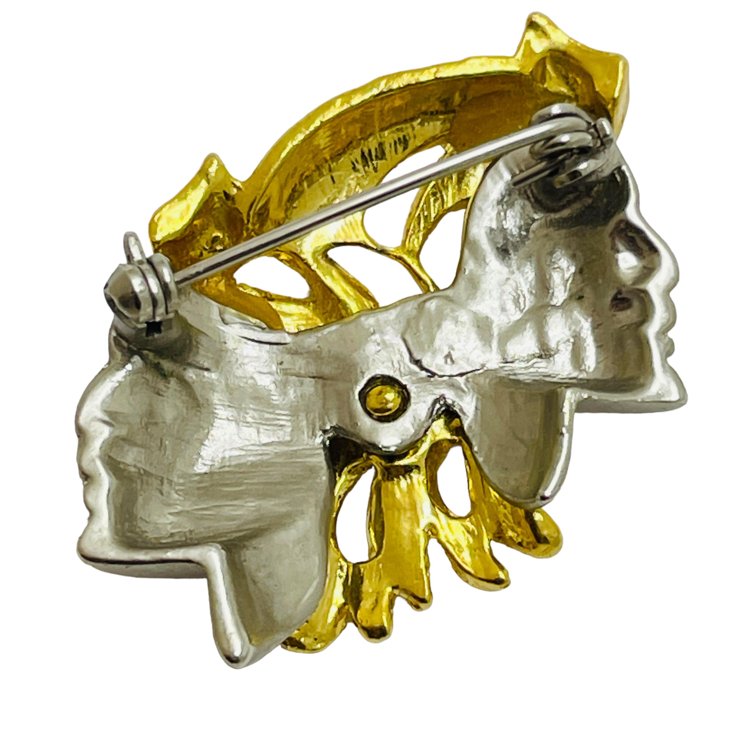 Broche de designer moderniste vintage double face en or et argent Pour femmes en vente