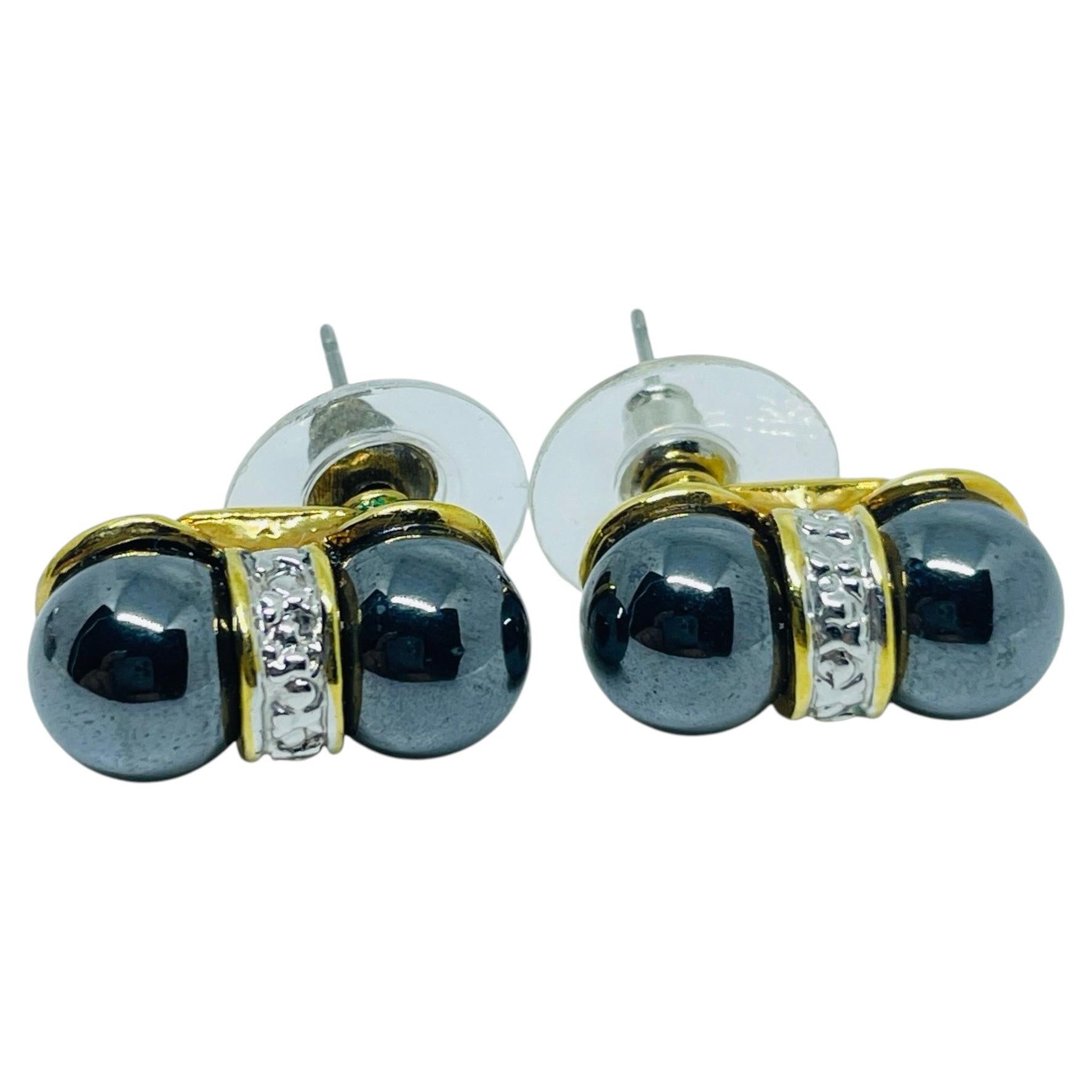 Vintage gold silver tone glass beads small post earrings For Sale