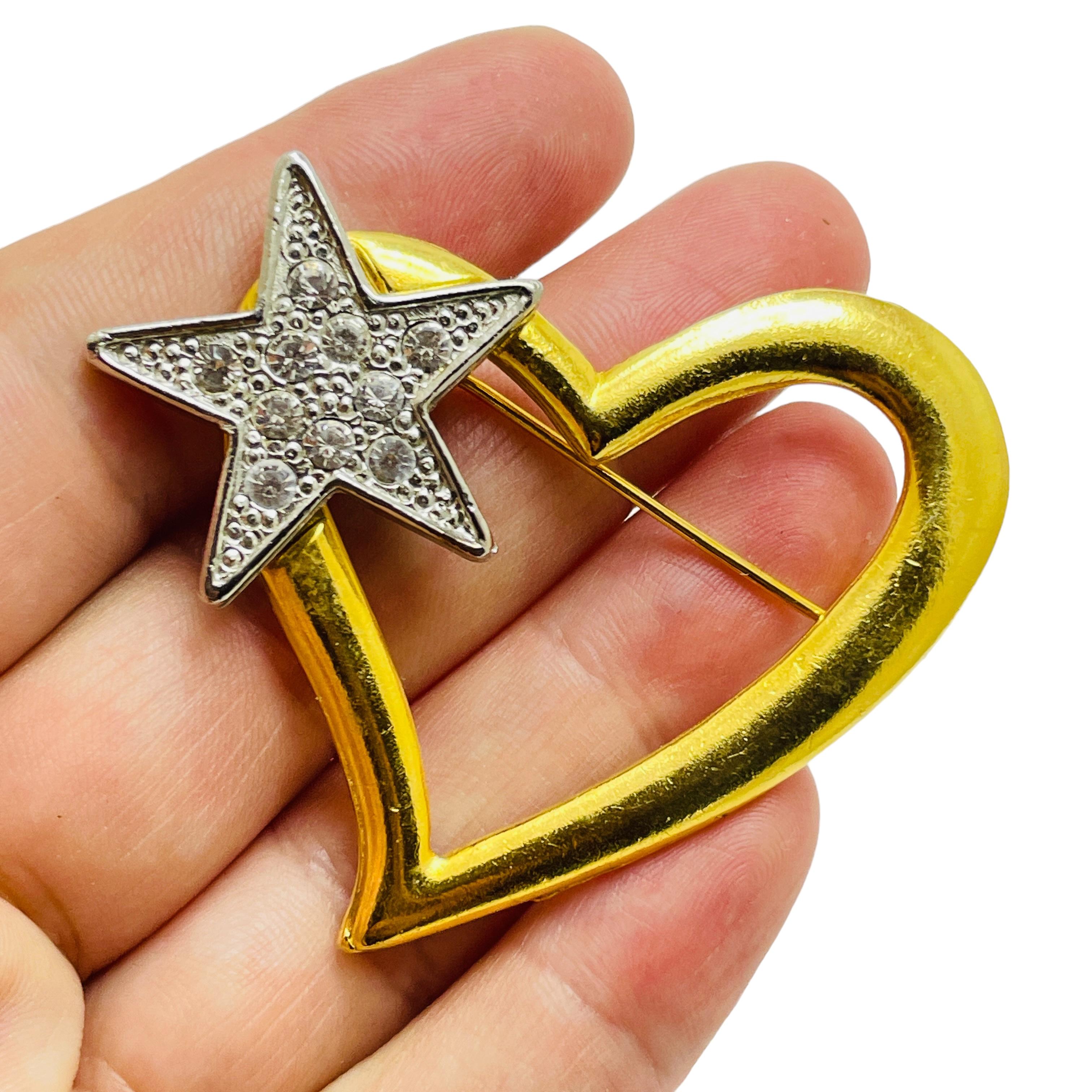 Women's Vintage gold silver tone rhinestone heart star designer brooch For Sale