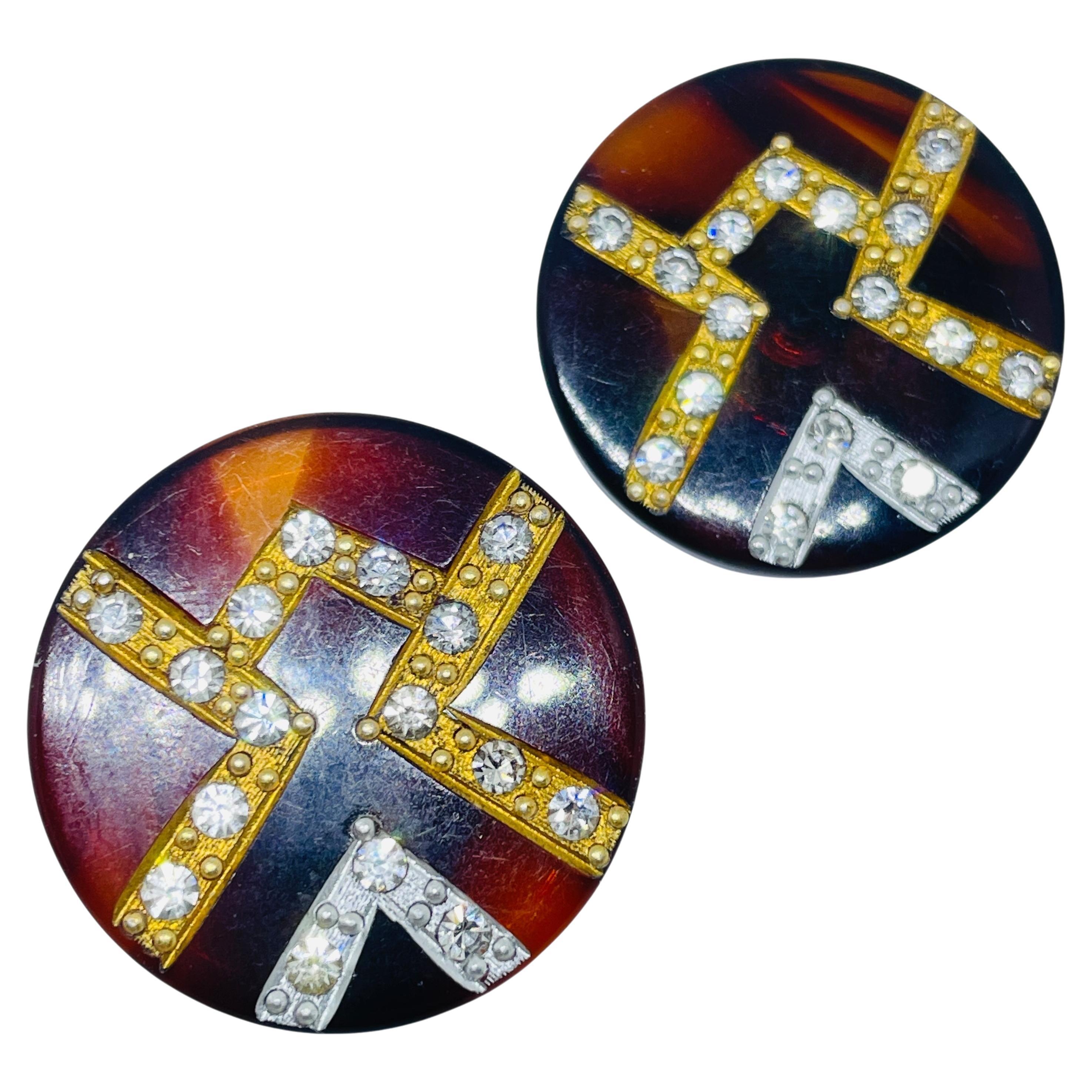 Orecchini a clip d
epoca in resina con strass in tonalità oro-argento in vendita