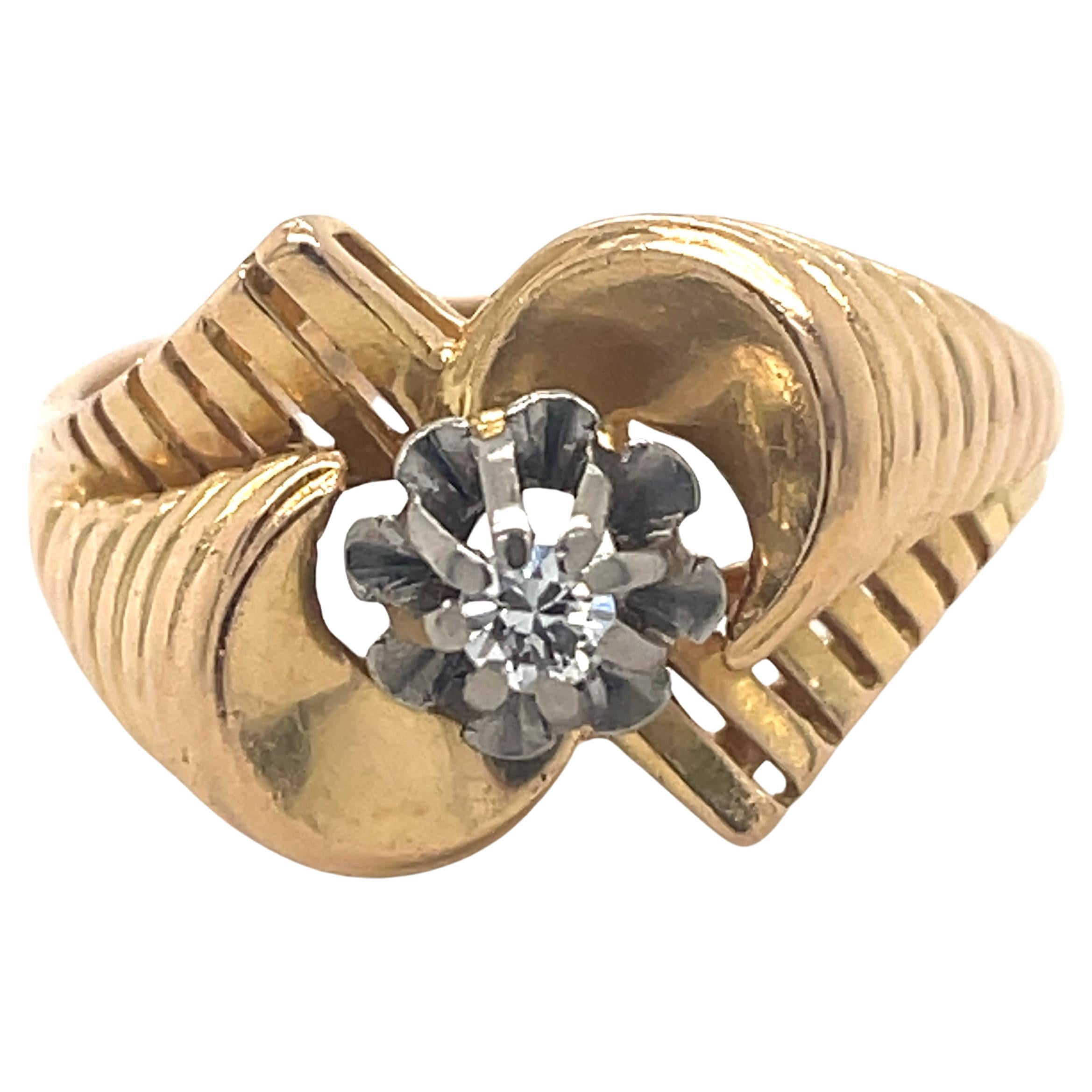 Vintage Gold Spairel Ring, 0.06CT Diamond, 18k Yellow Gold ring, tourbillon Ring For Sale