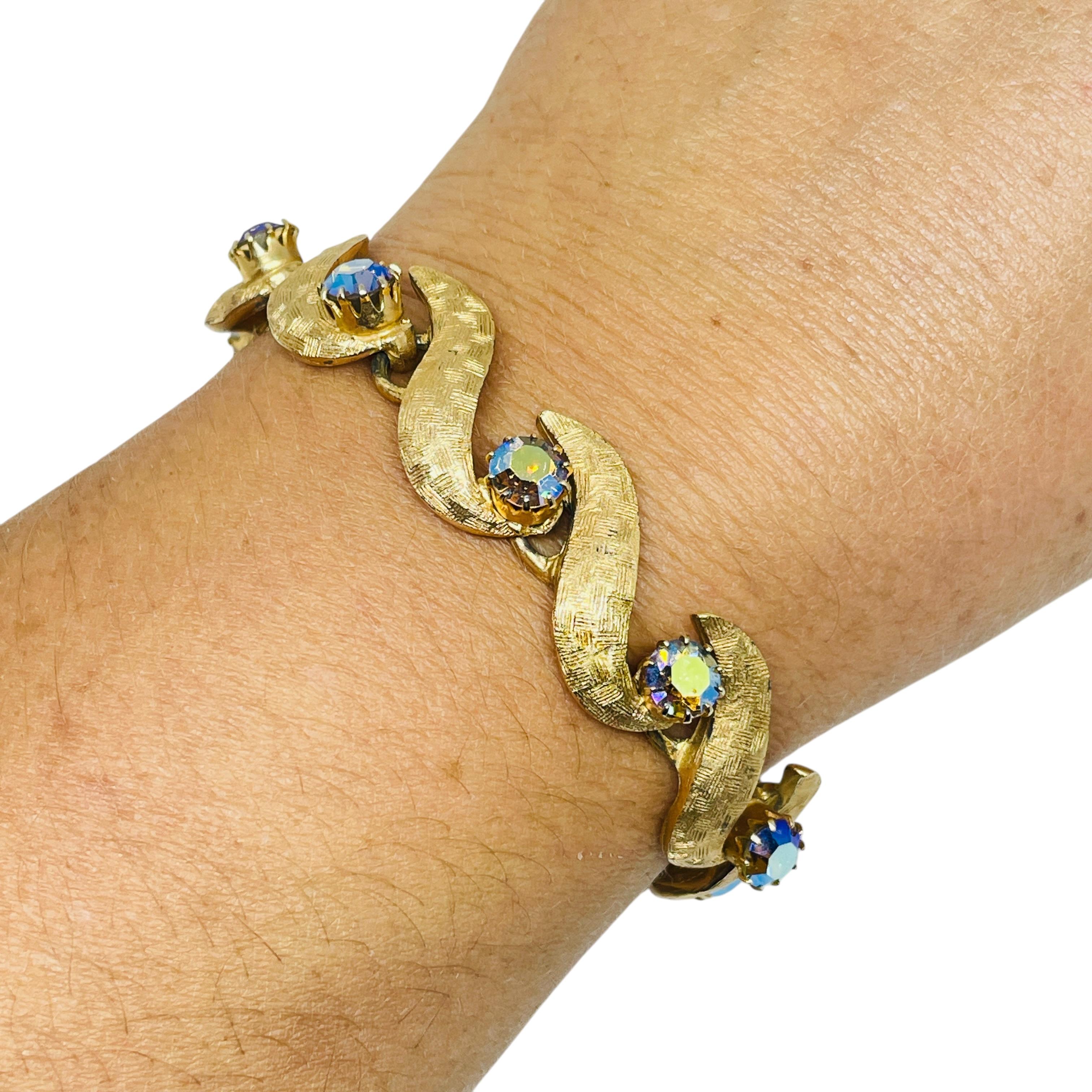 Bracelet vintage en or avec strass Pour femmes en vente