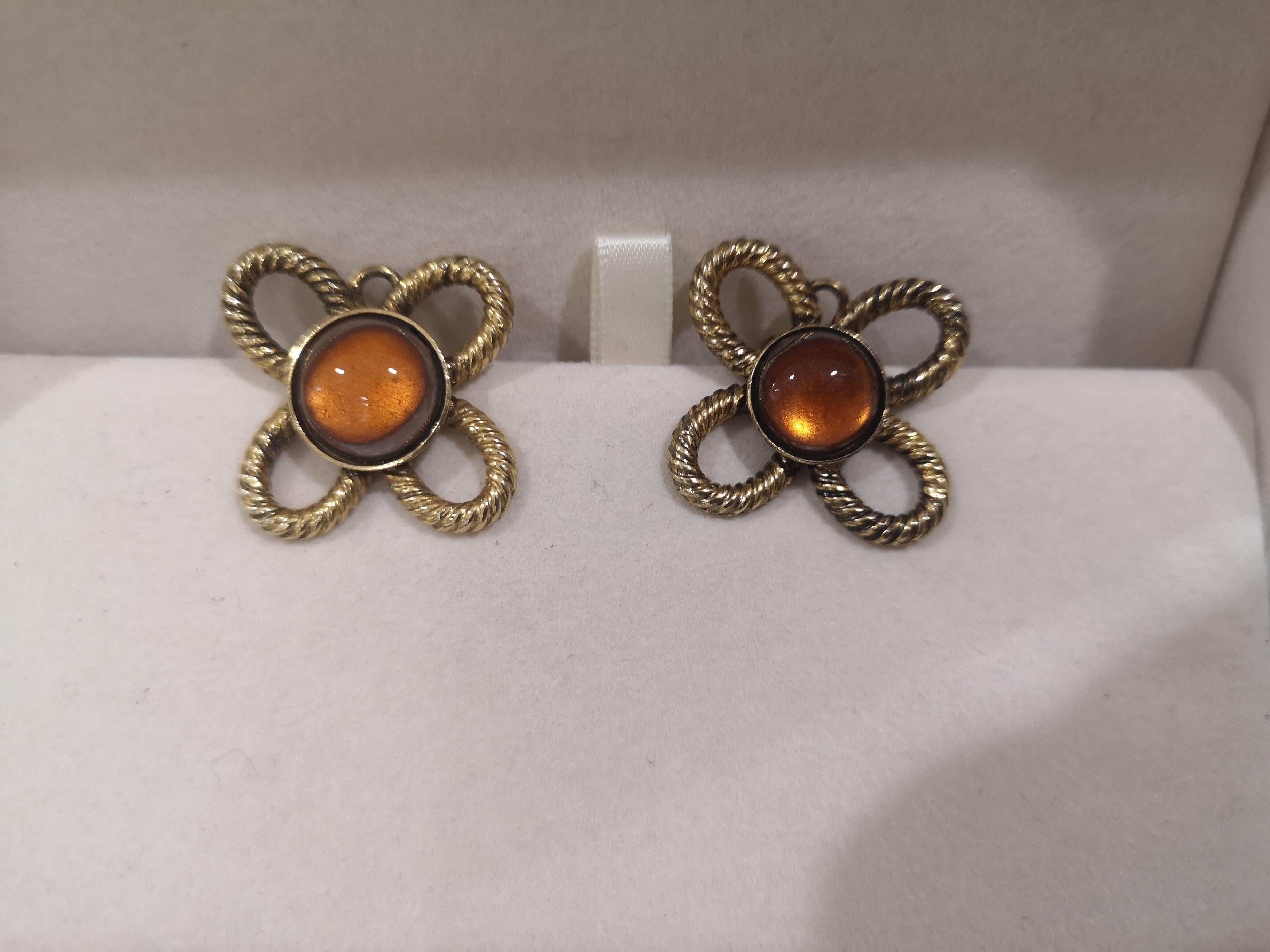 Vintage gold tone amber stone clip on earrings  In Excellent Condition In Capri, IT