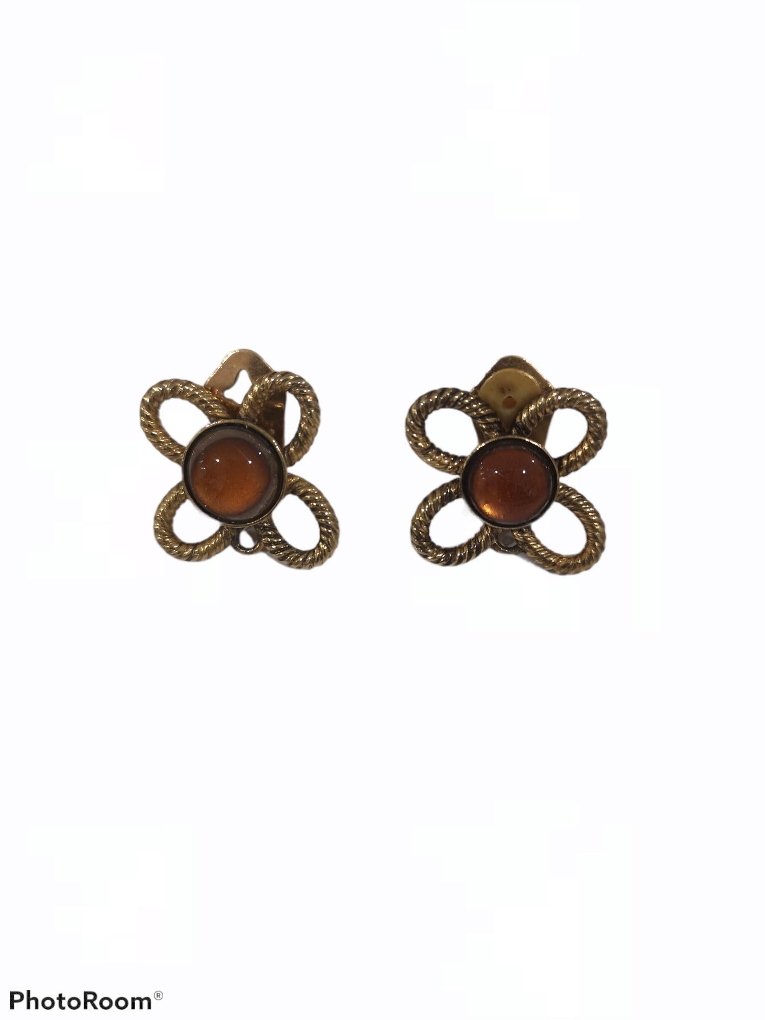 Women's Vintage gold tone amber stone clip on earrings 