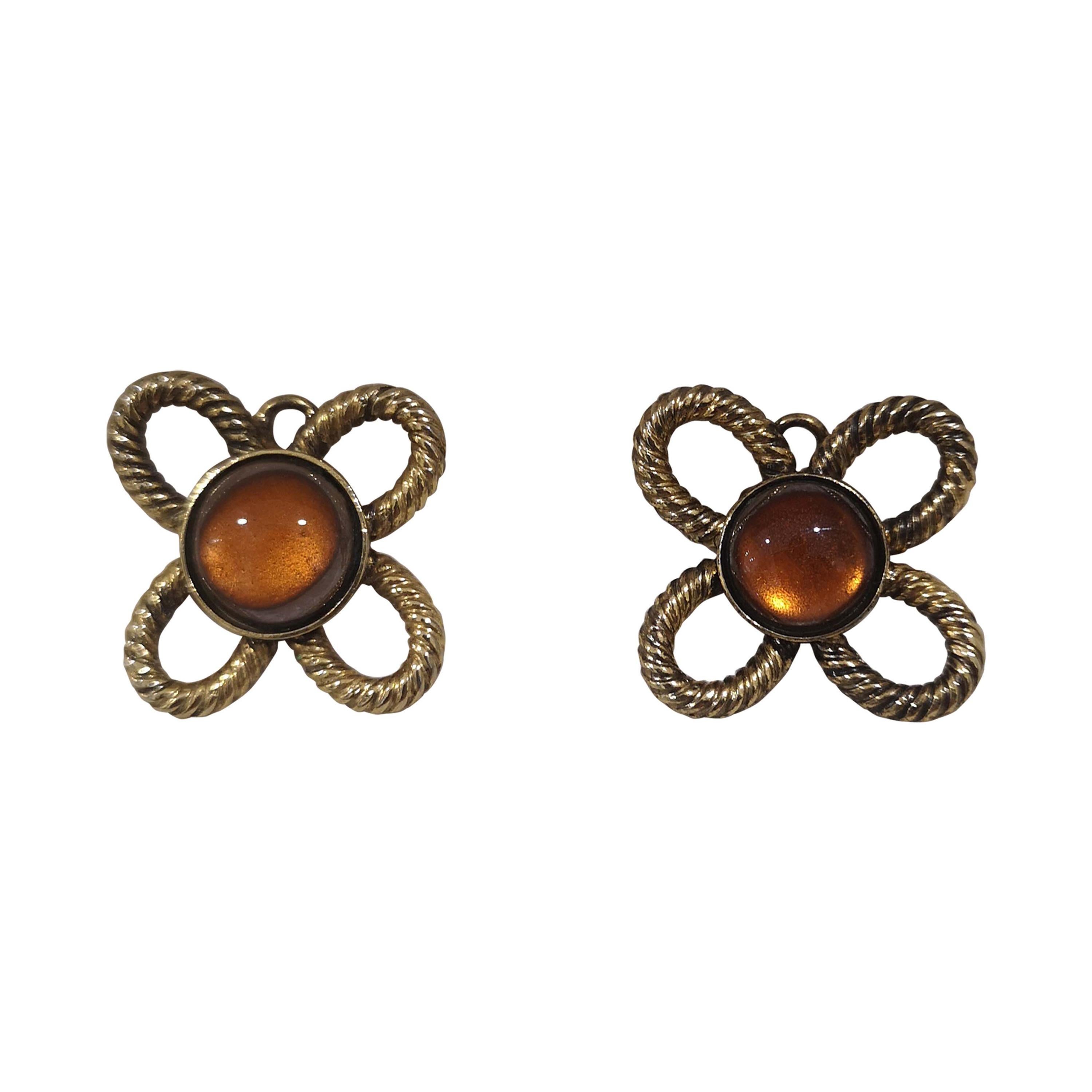 Vintage gold tone amber stone clip on earrings 