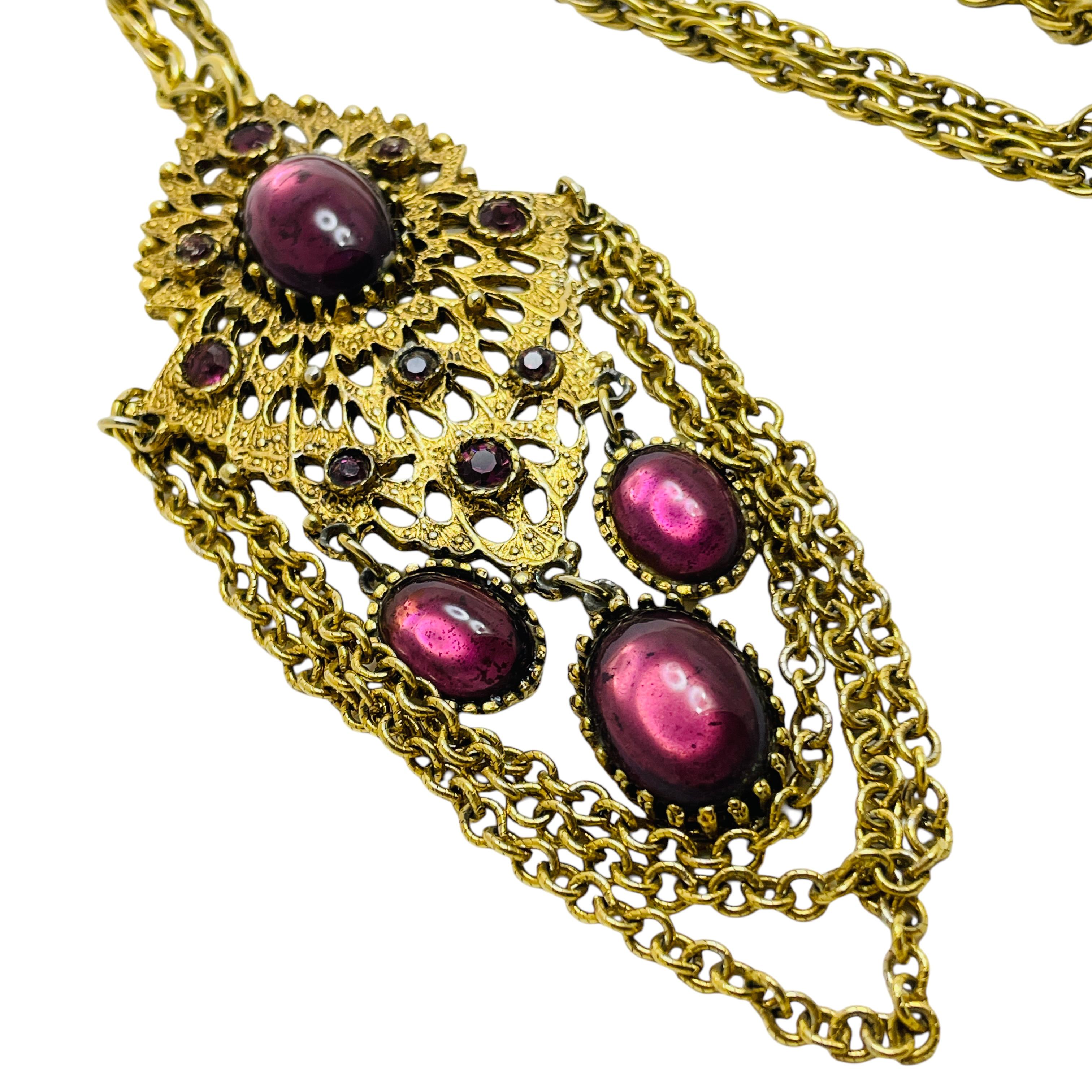 DETAILS

• unsigned 

• gold tone with glass

• vintage designer necklace

MEASUREMENTS  

• 

CONDITION

•  very good vintage condition with minimal signs of wear 

 Sku 38

❤️❤️  VINTAGE DESIGNER JEWELRY ❤️❤️

❤️❤️  ALEXANDER’S BOUTIQUE  ❤️❤️