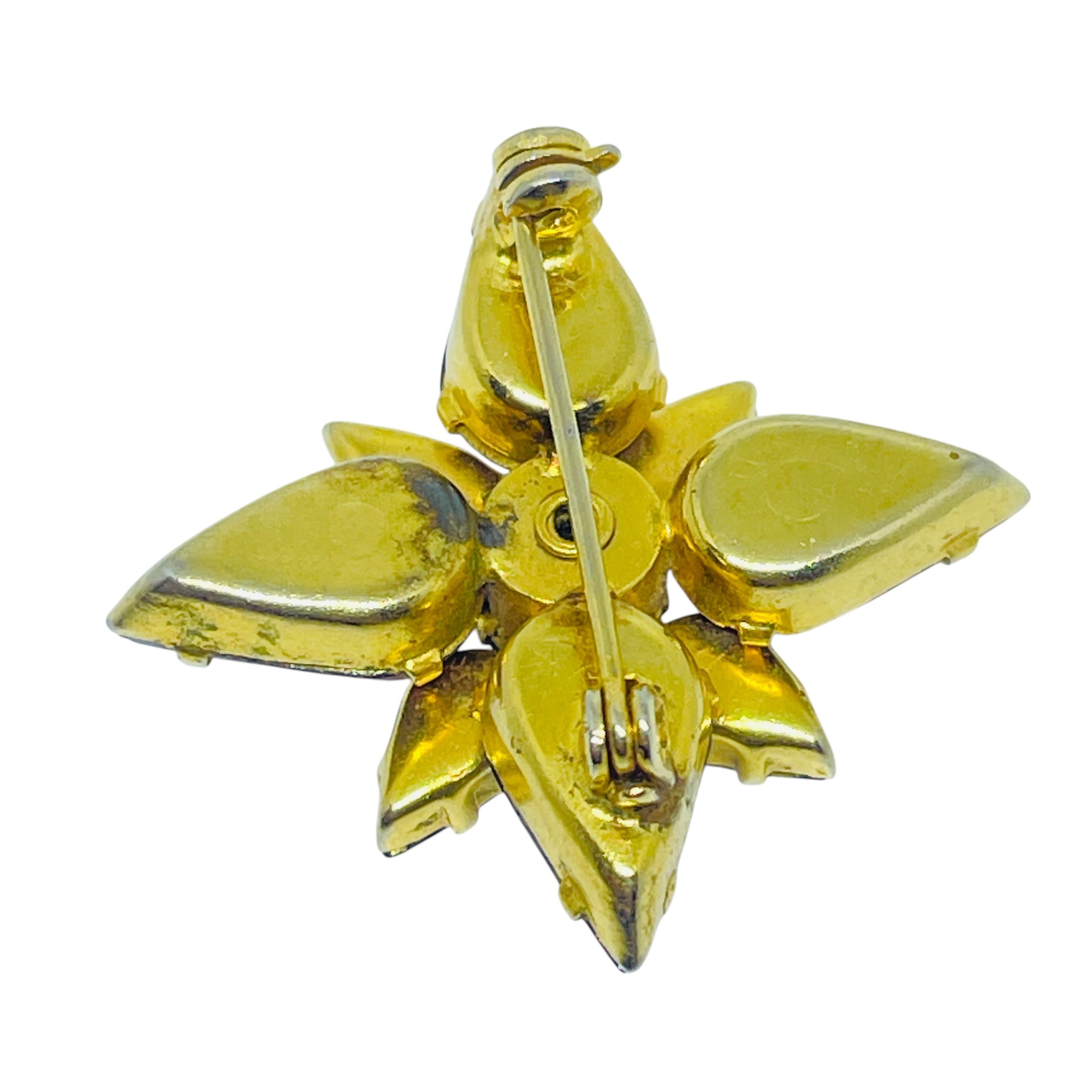 Spilla d'oro con strass ametista d'epoca In condizioni buone in vendita a Palos Hills, IL