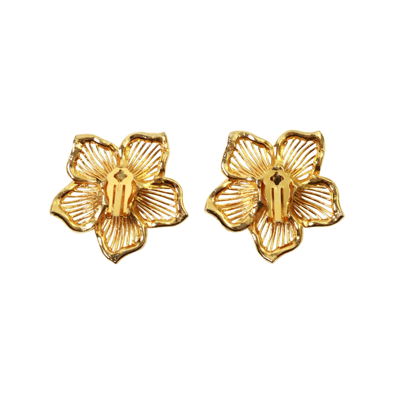 Modern Vintage Gold Tone and Diamante Flower Earrings, Circa 1980's For Sale