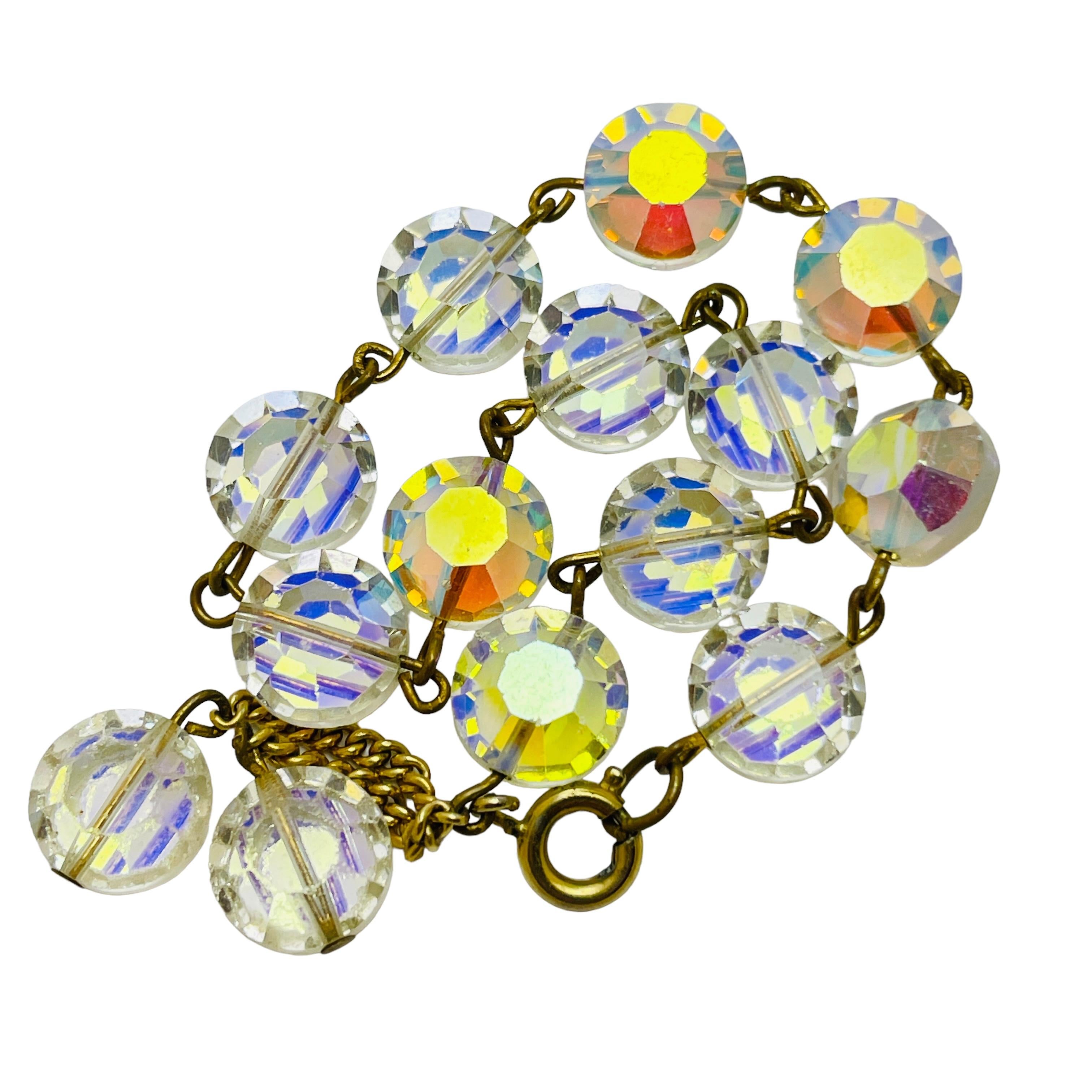 Vintage gold tone aurora borealis crystal beads bracelet In Good Condition For Sale In Palos Hills, IL
