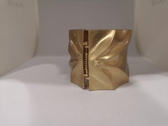 Vintage gold tone bangle bracelet