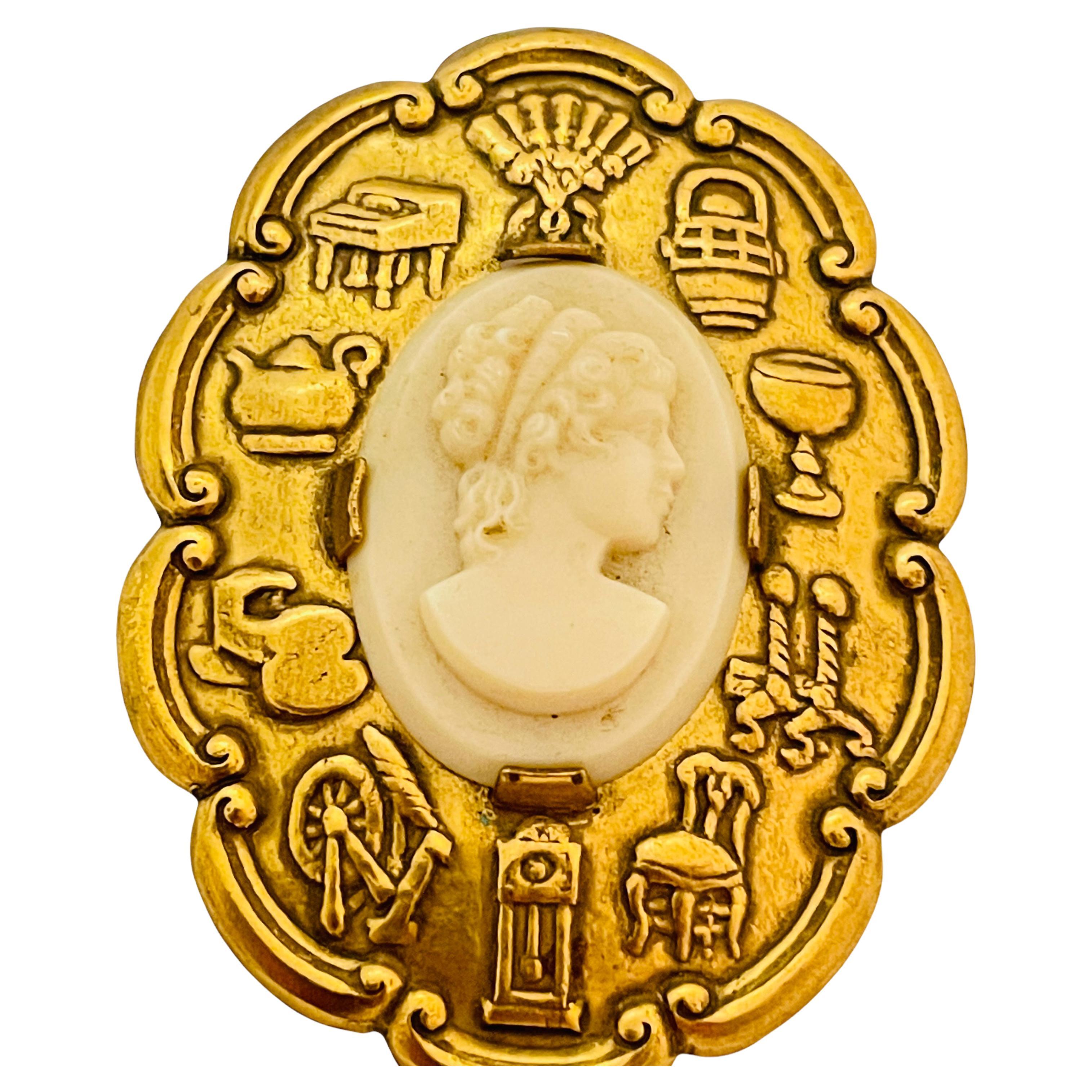 Vintage gold tone cameo designer brooch For Sale