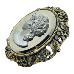 Vintage gold tone cameo designer brooch pendant