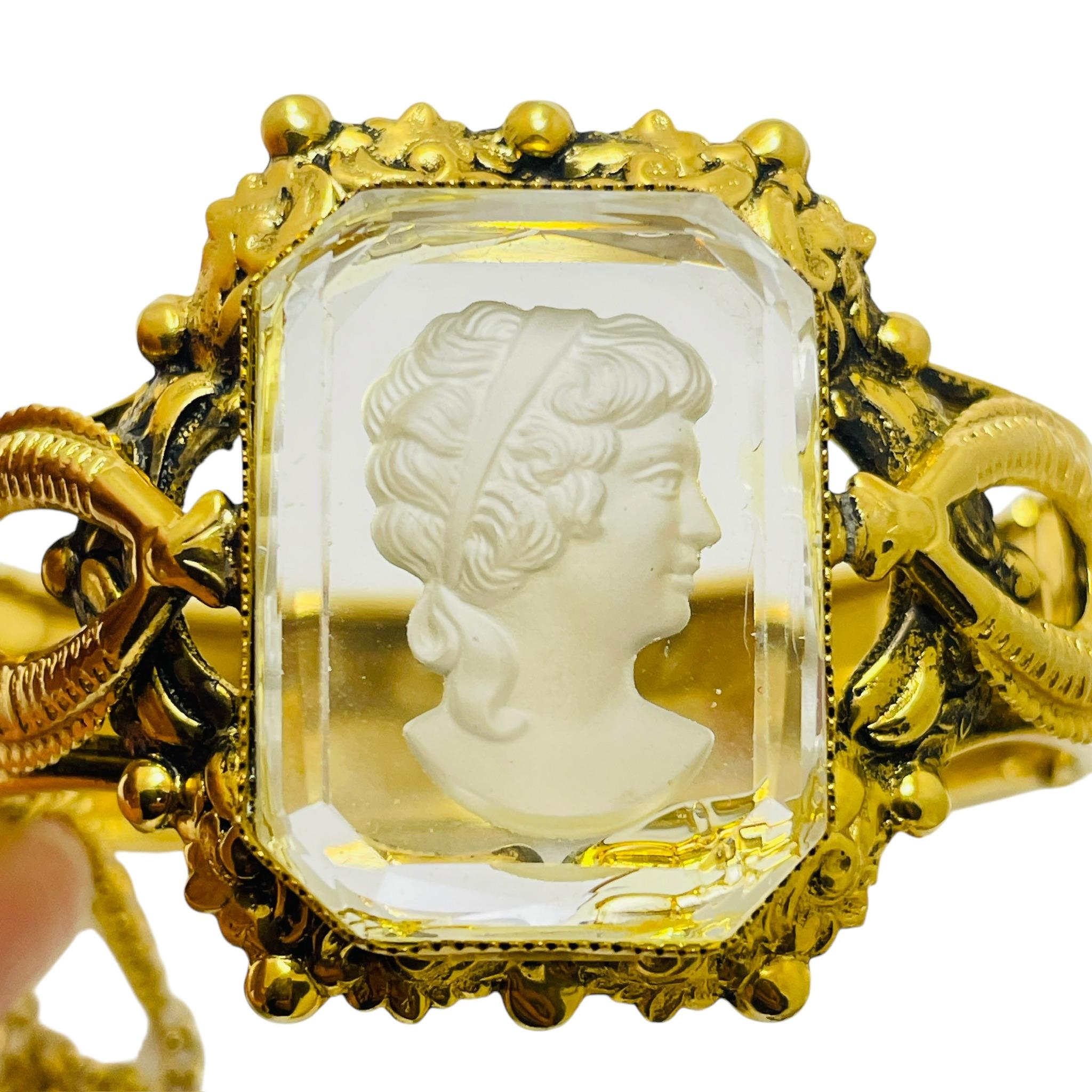 Vintage gold tone carved glass cameo necklace bracelet earrings set For Sale 2
